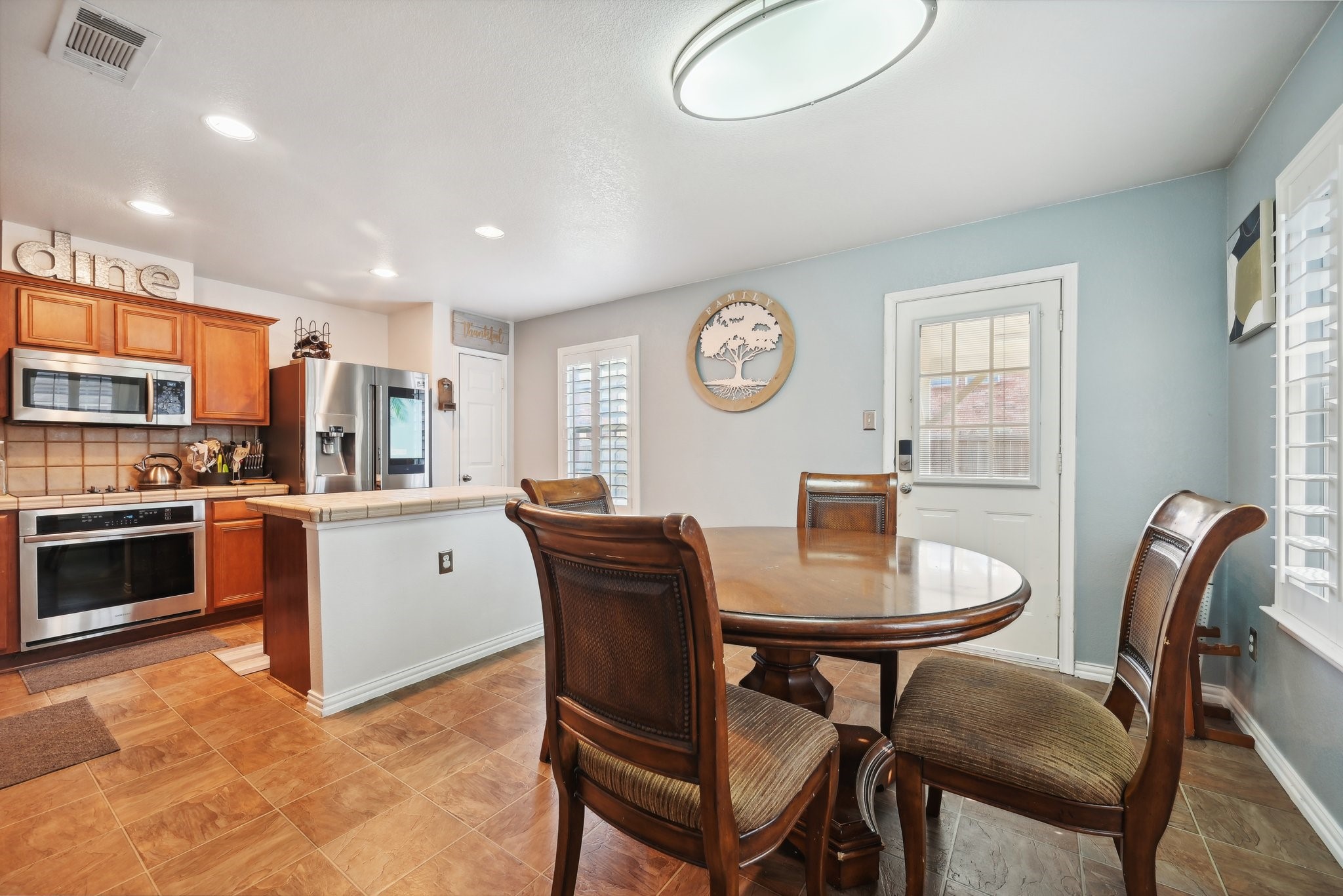 2439 Canyon Springs Drive