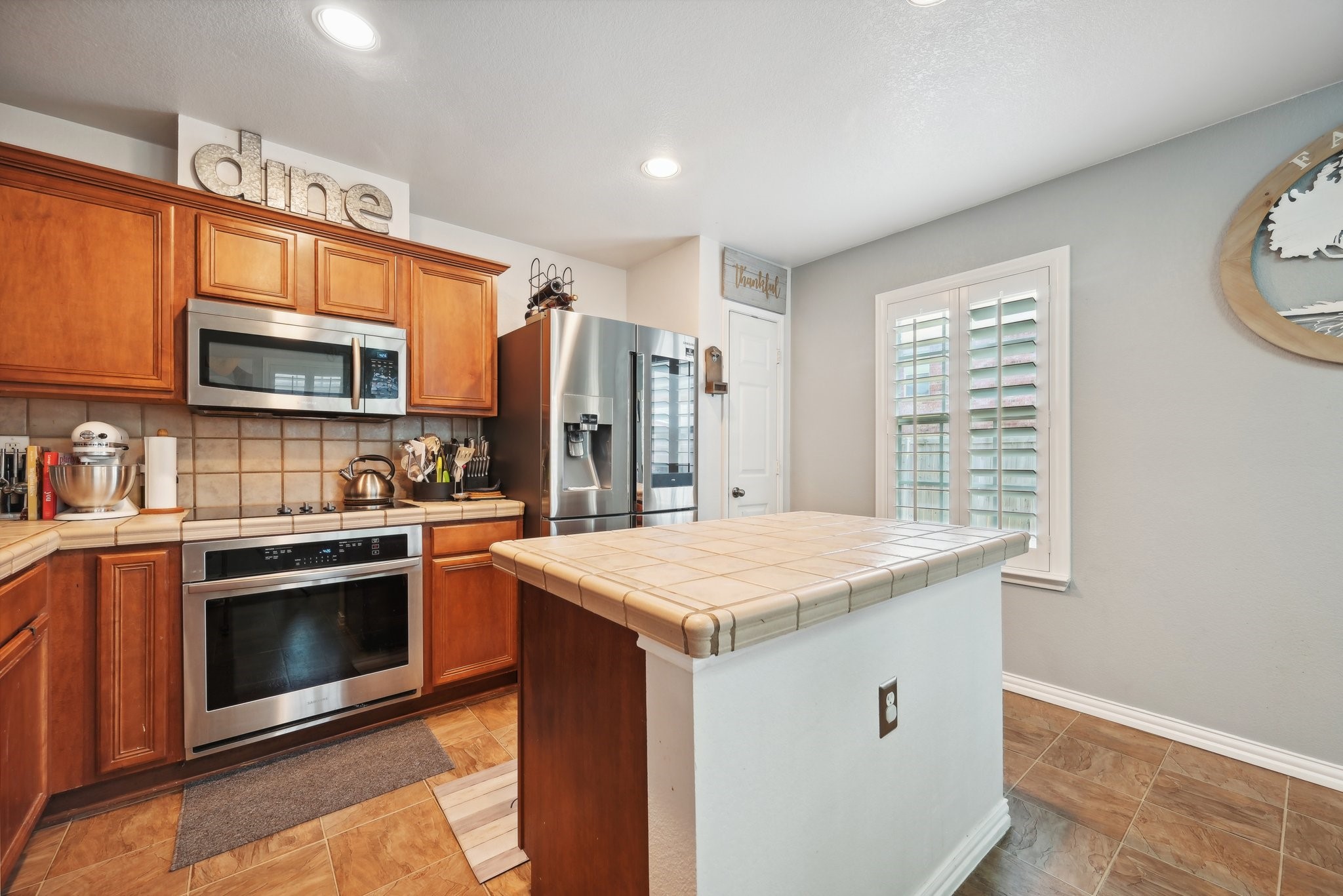 2439 Canyon Springs Drive