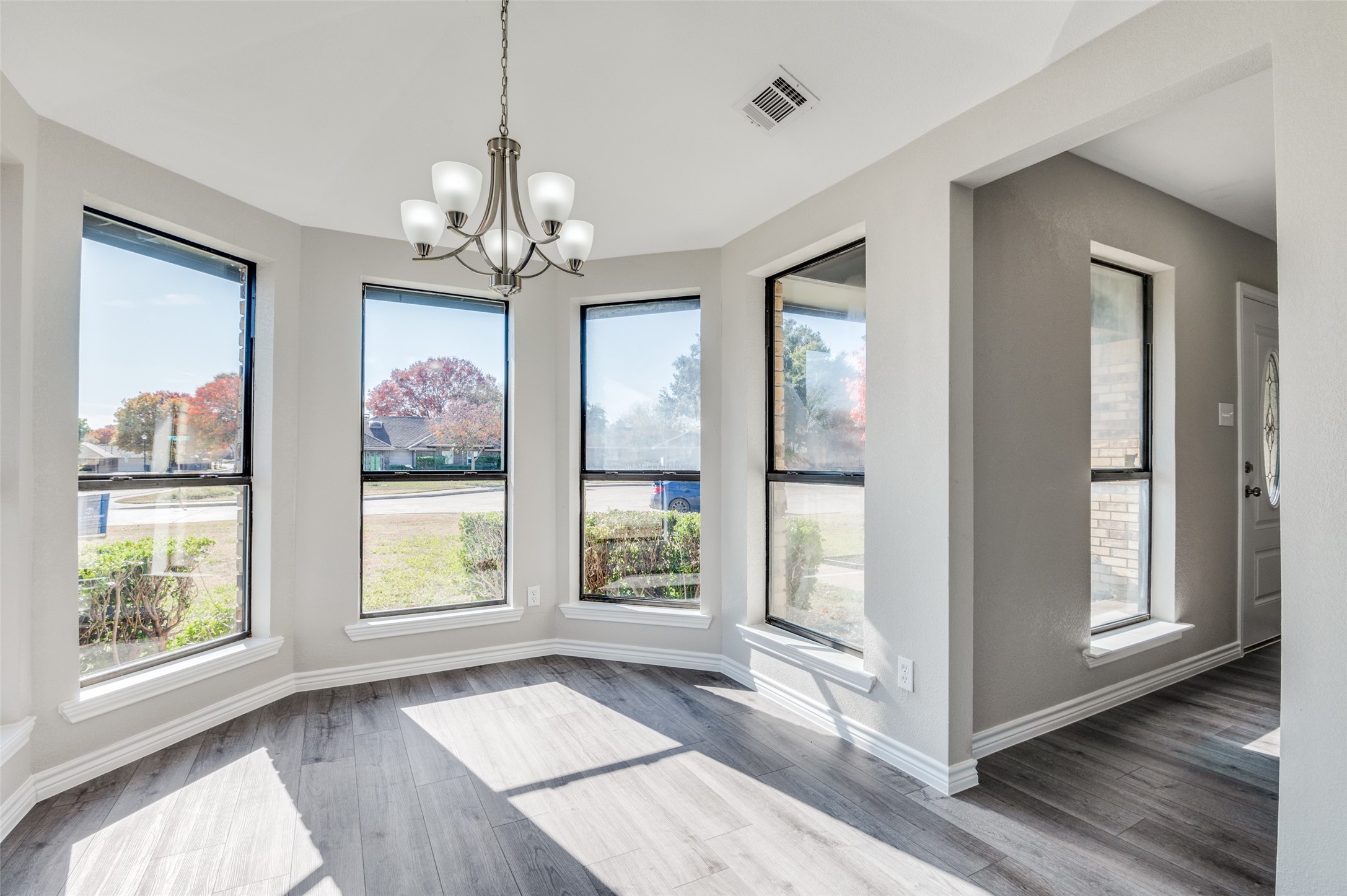 509 W Lark Court
