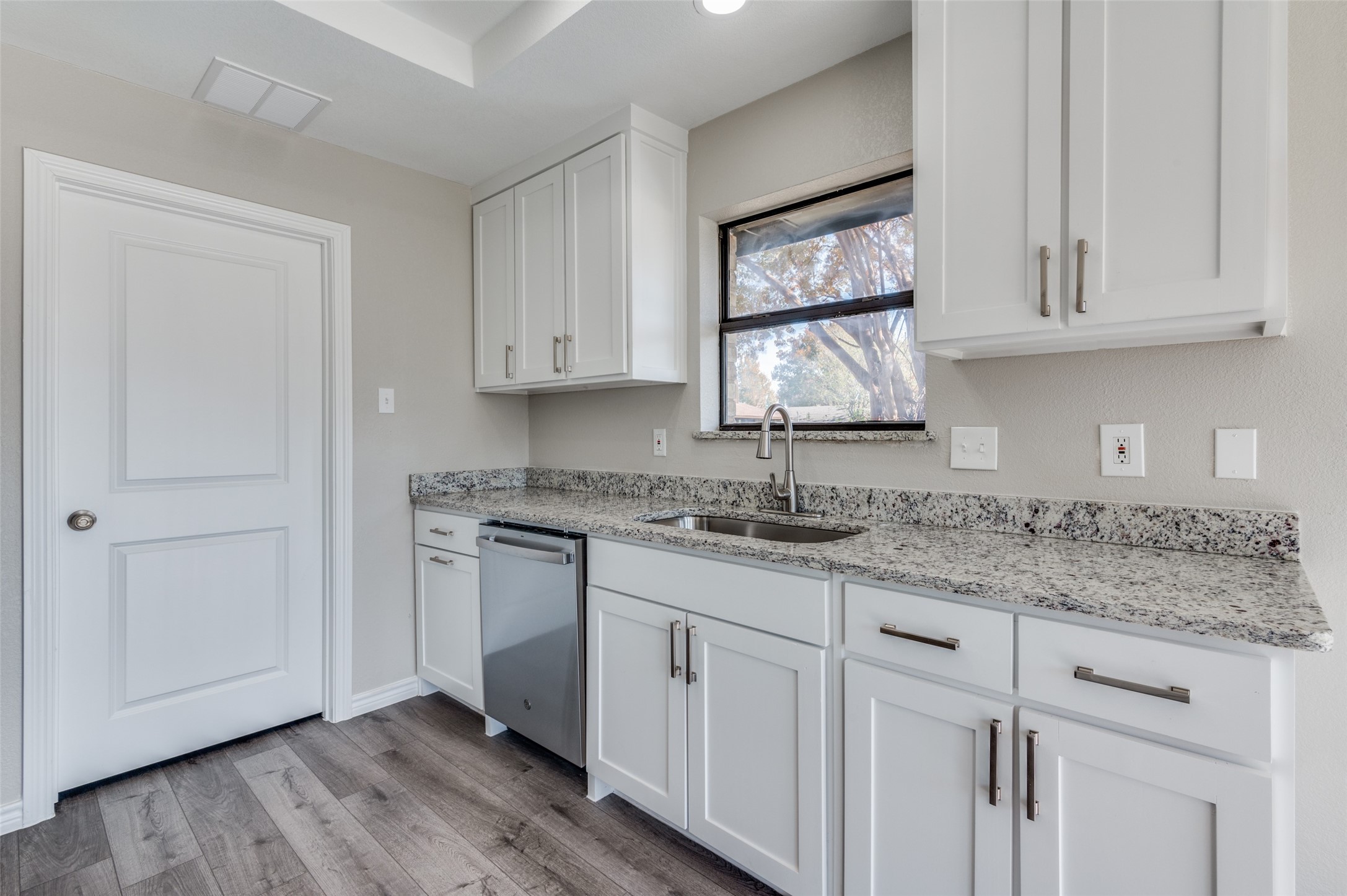 509 W Lark Court