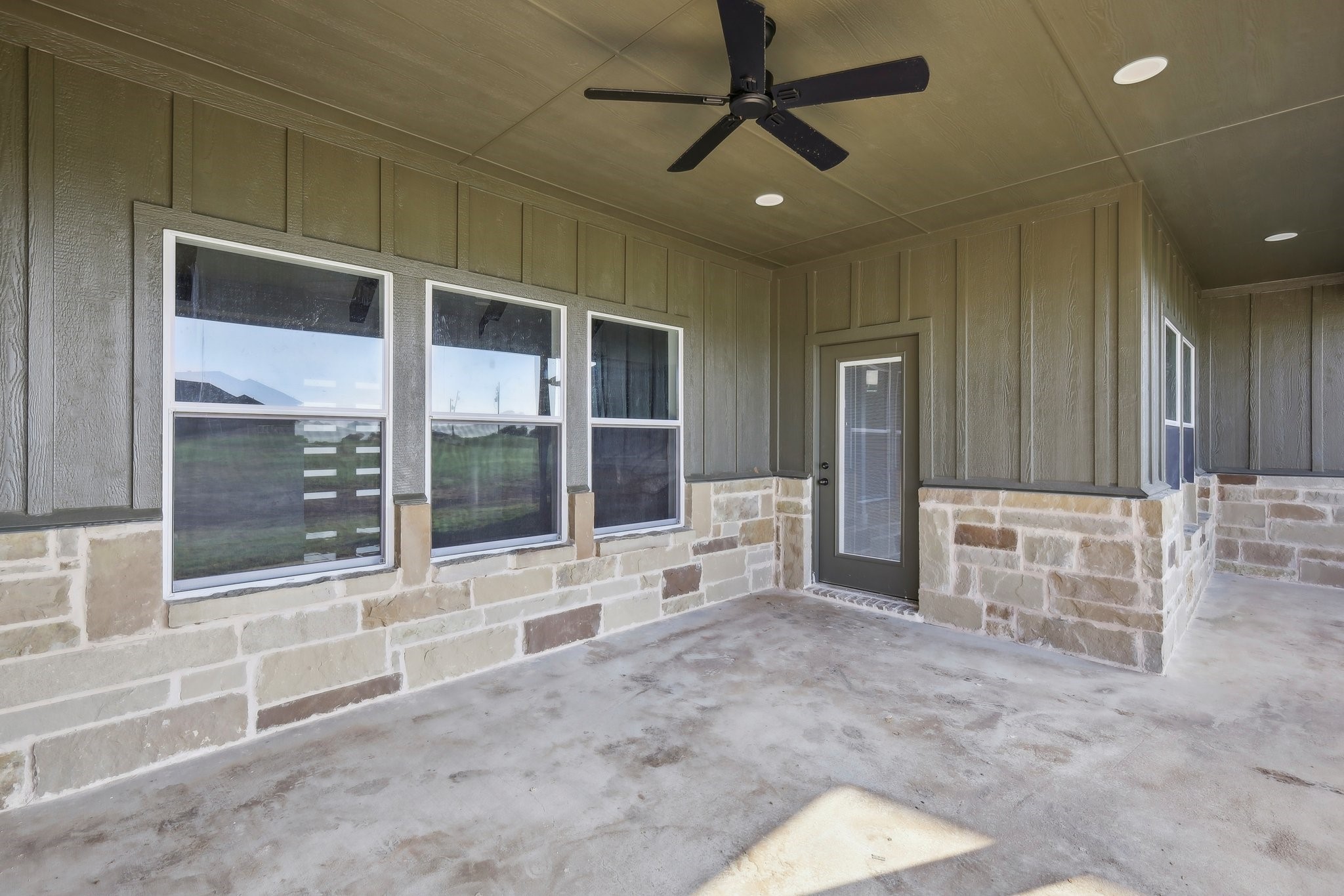 6657 Buffalo Ridge Circle