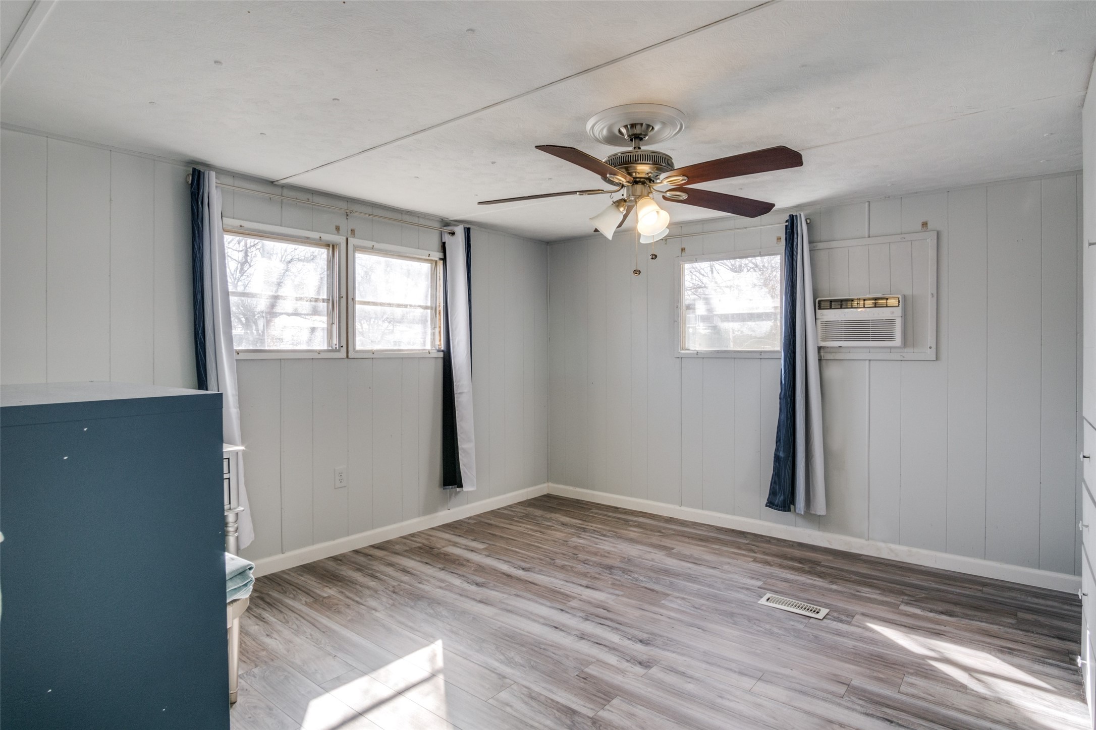 3617 Greenbrook Street