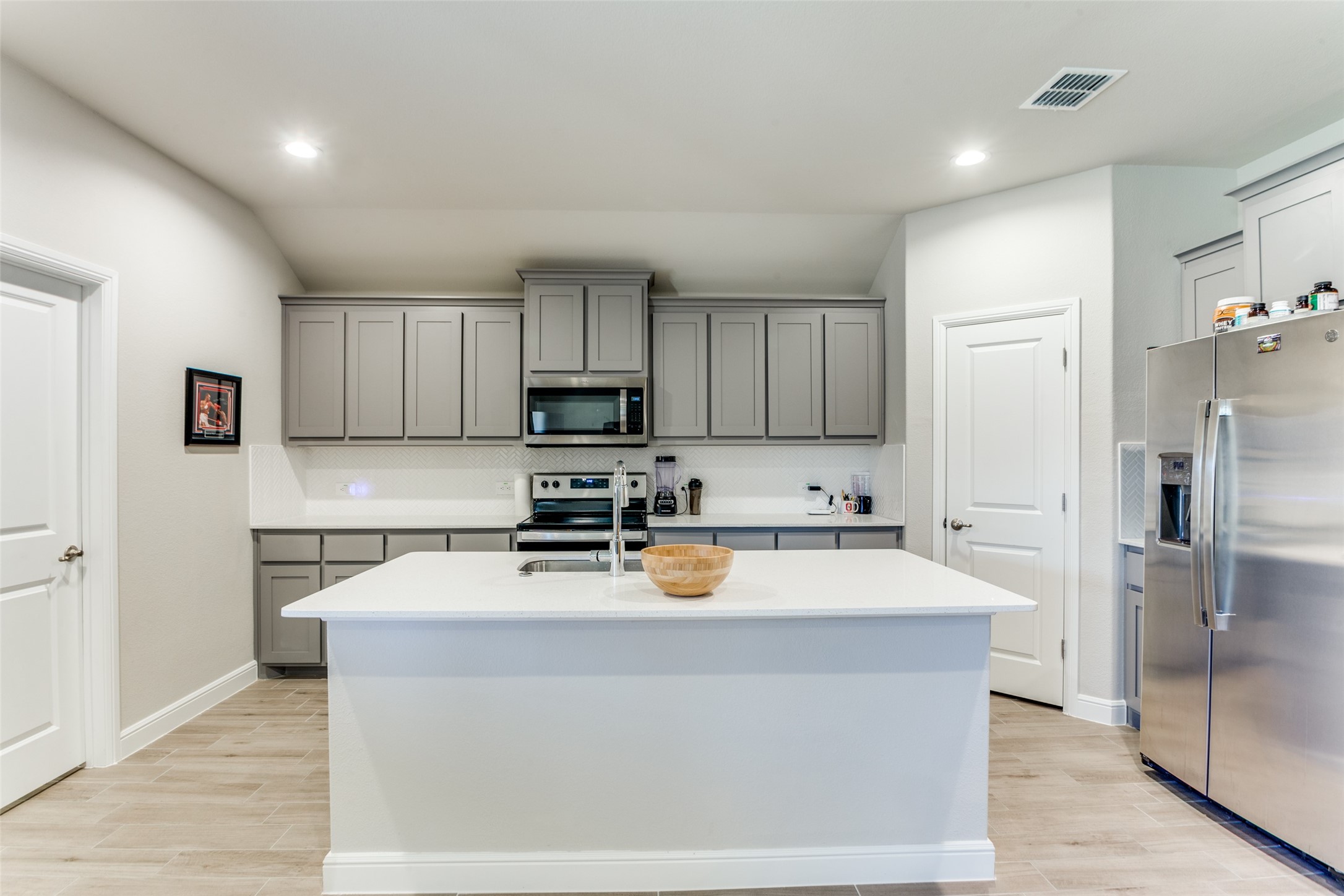 809 Alexandria Lane
