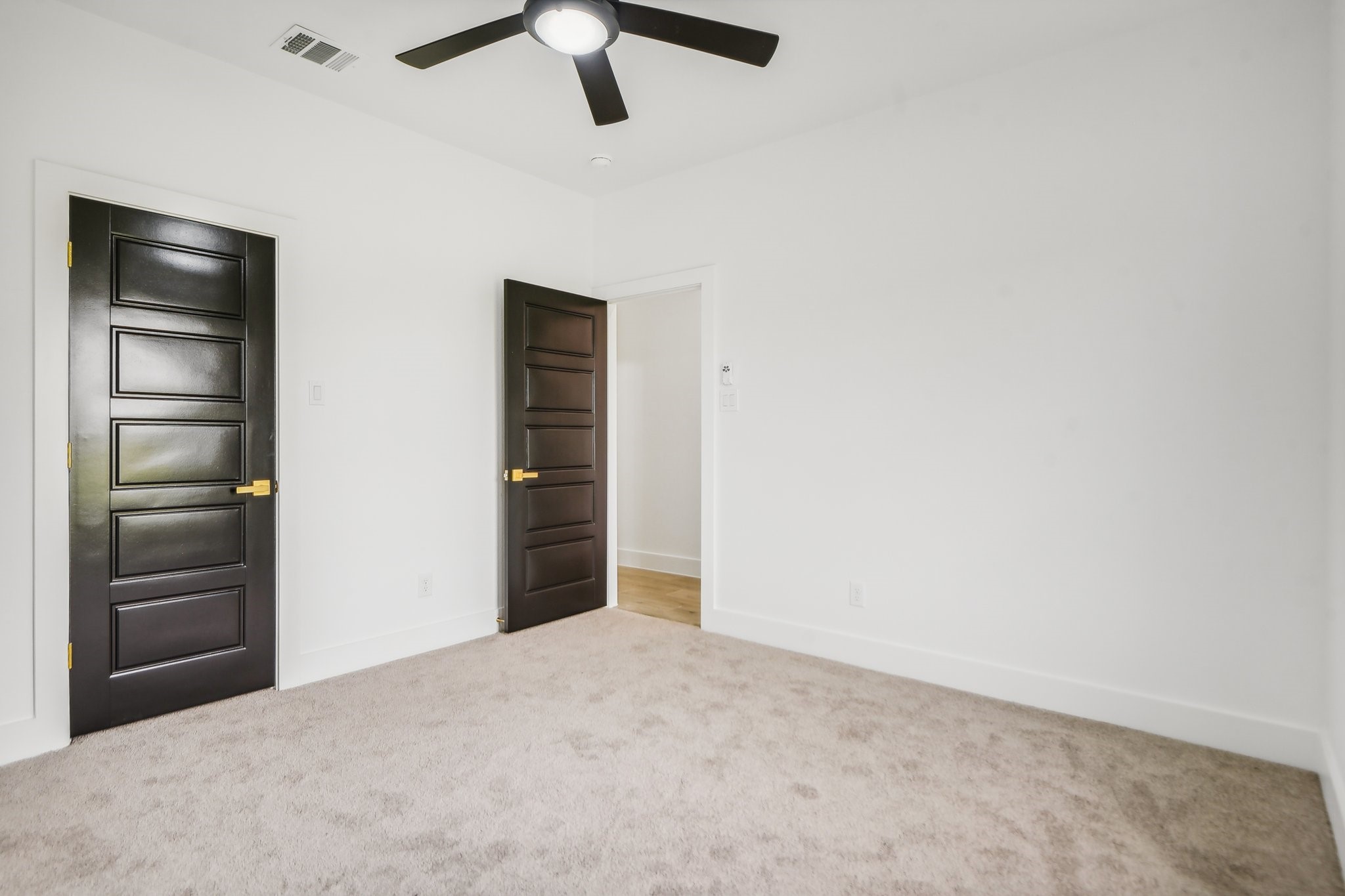 6605 Buffalo Ridge Circle