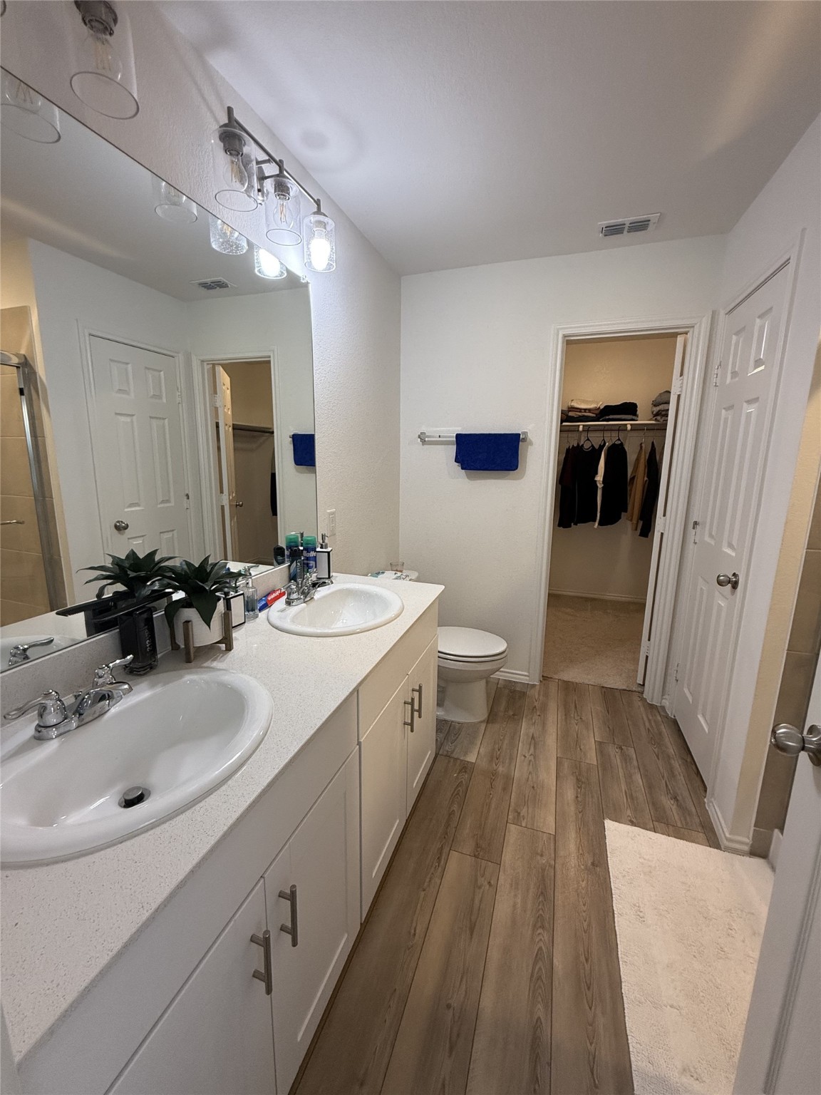 7113 Greenfield Drive