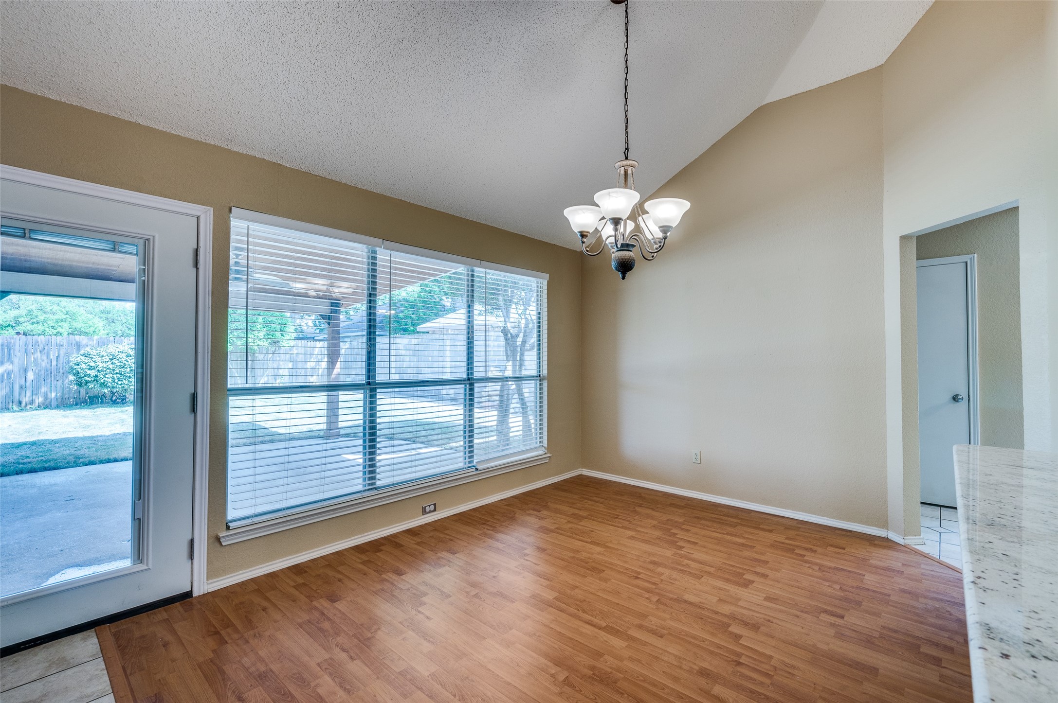 4902 Oak Hollow Drive