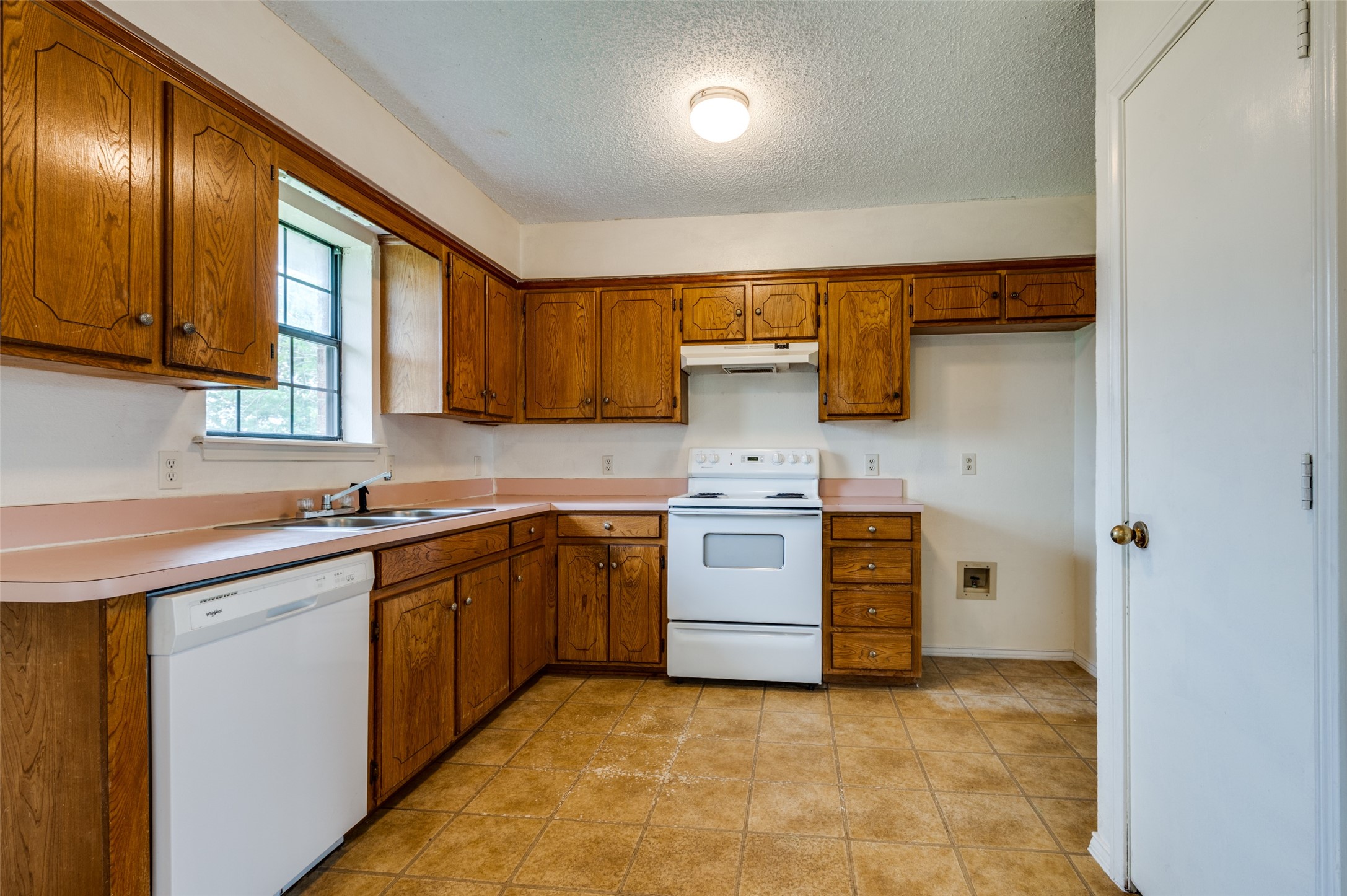 104 Bluebonnet Lane
