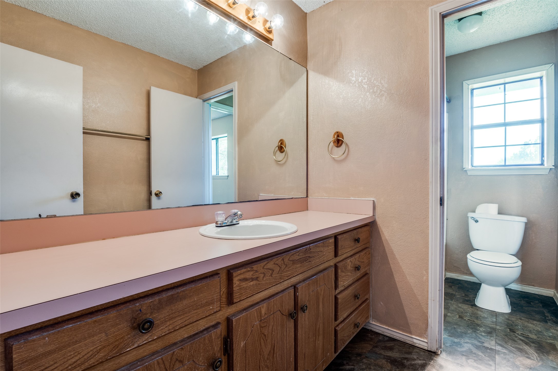 104 Bluebonnet Lane
