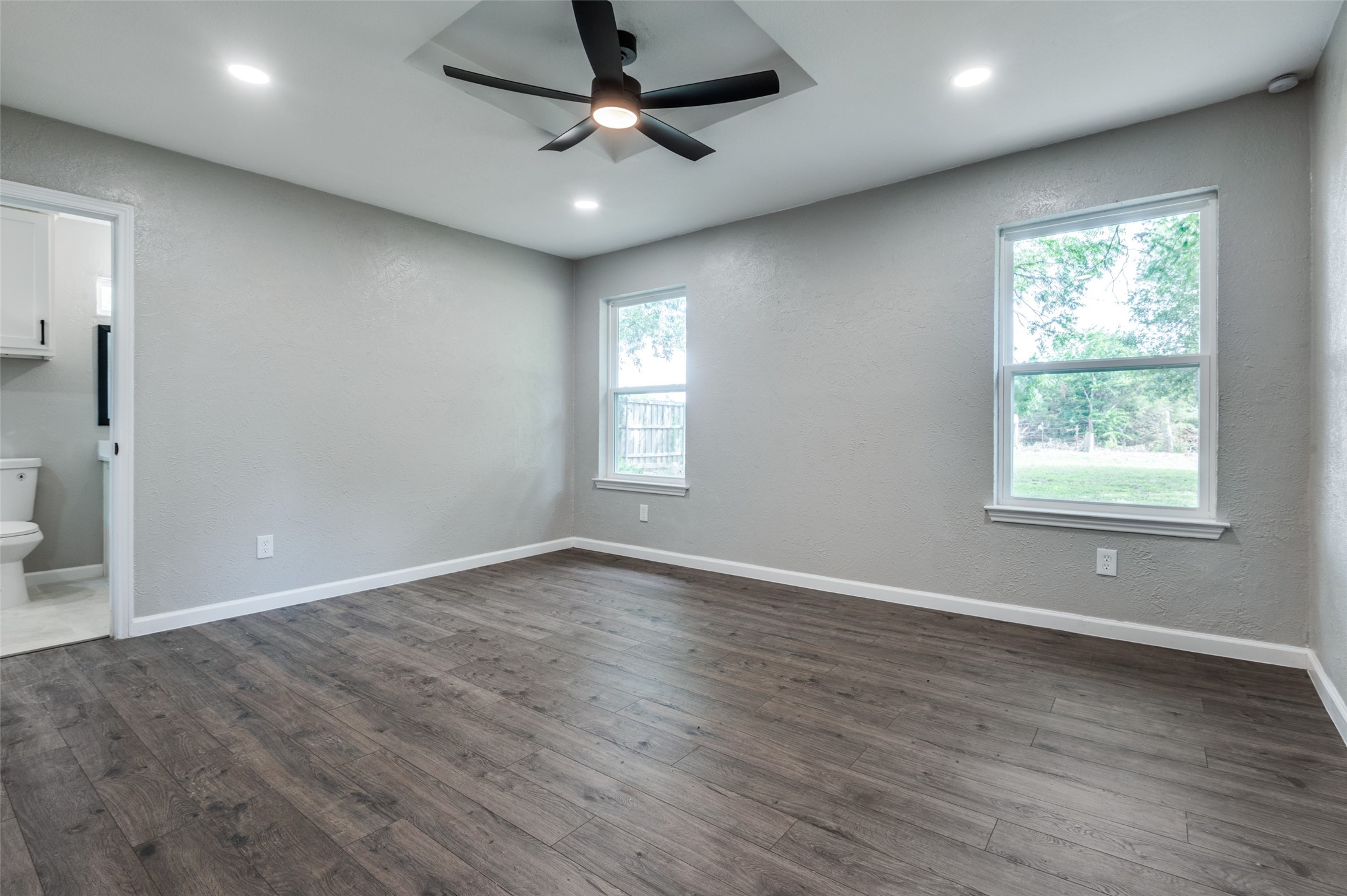 414 Pearly Top Drive