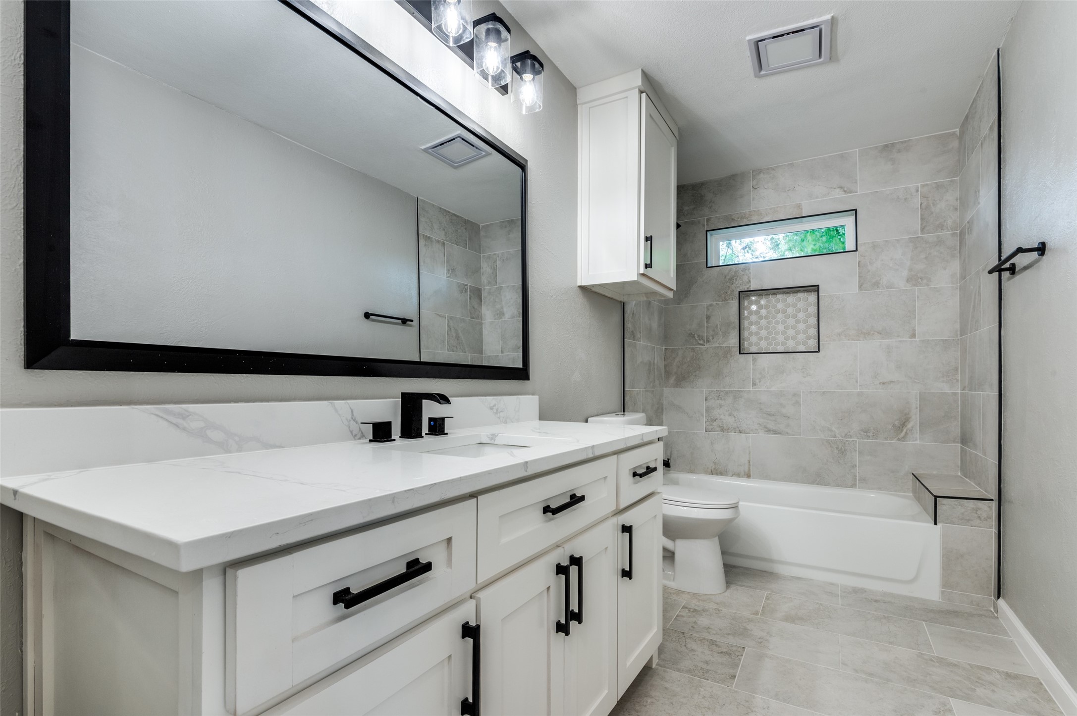 414 Pearly Top Drive