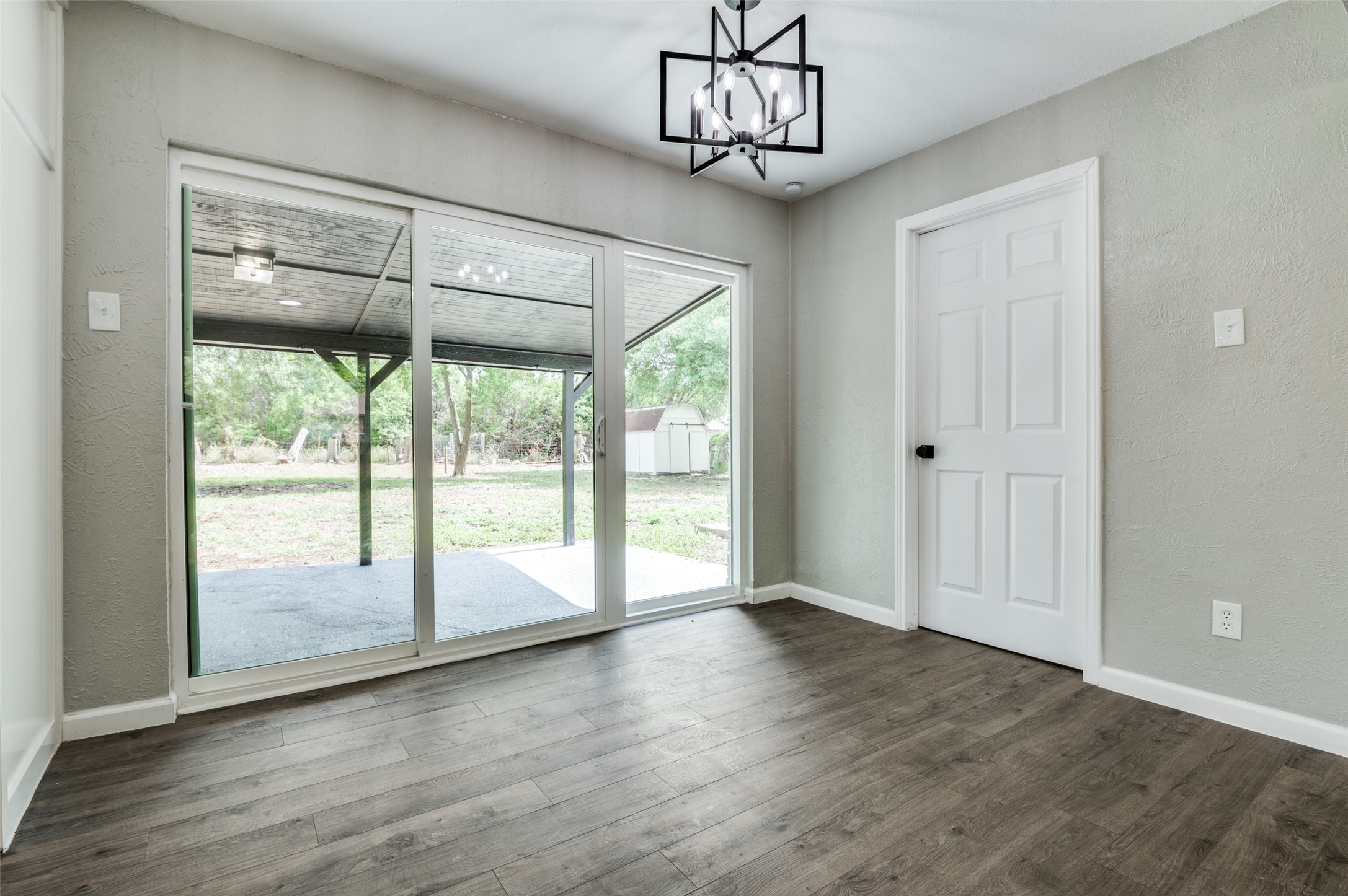 414 Pearly Top Drive