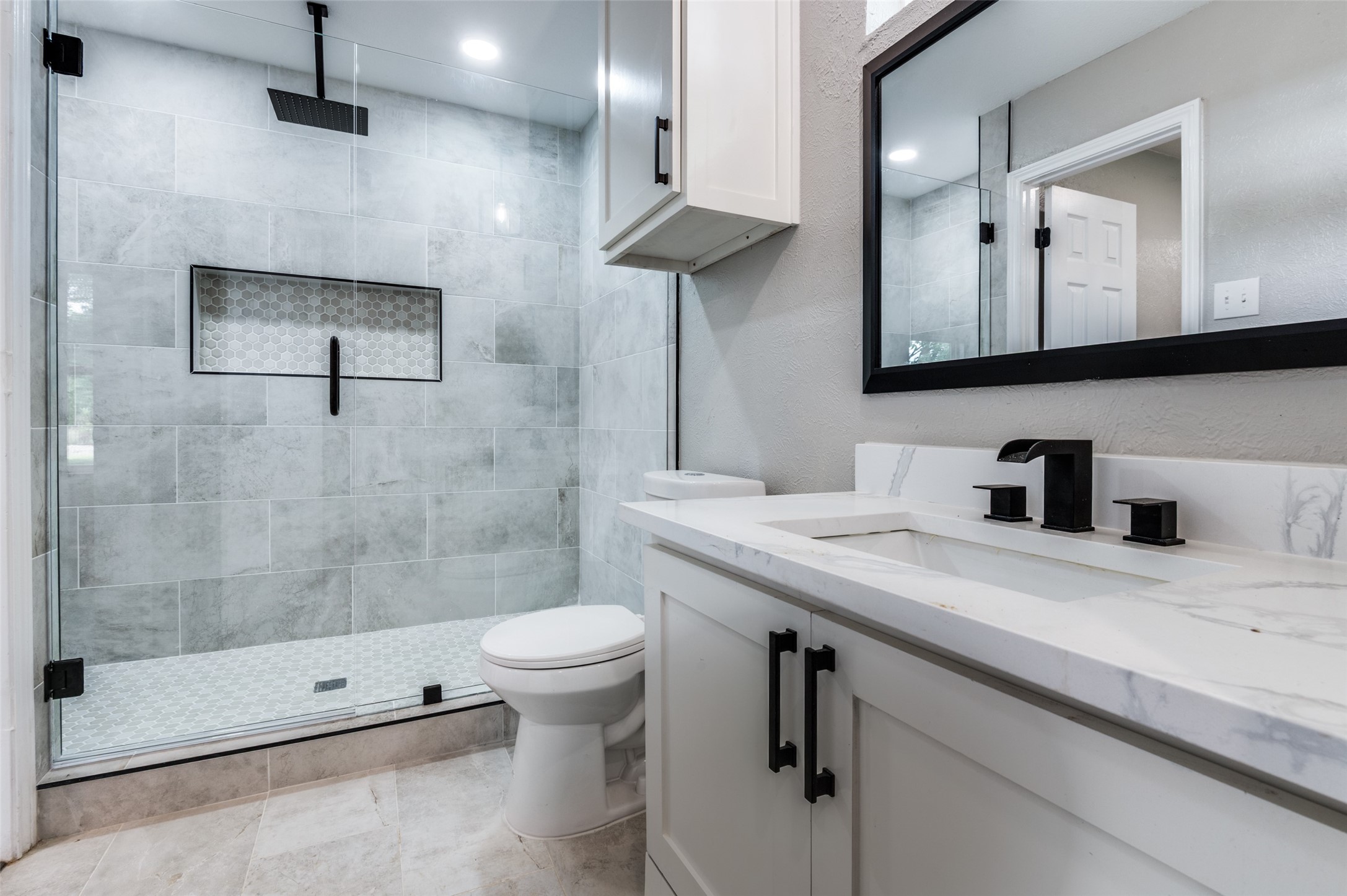 414 Pearly Top Drive