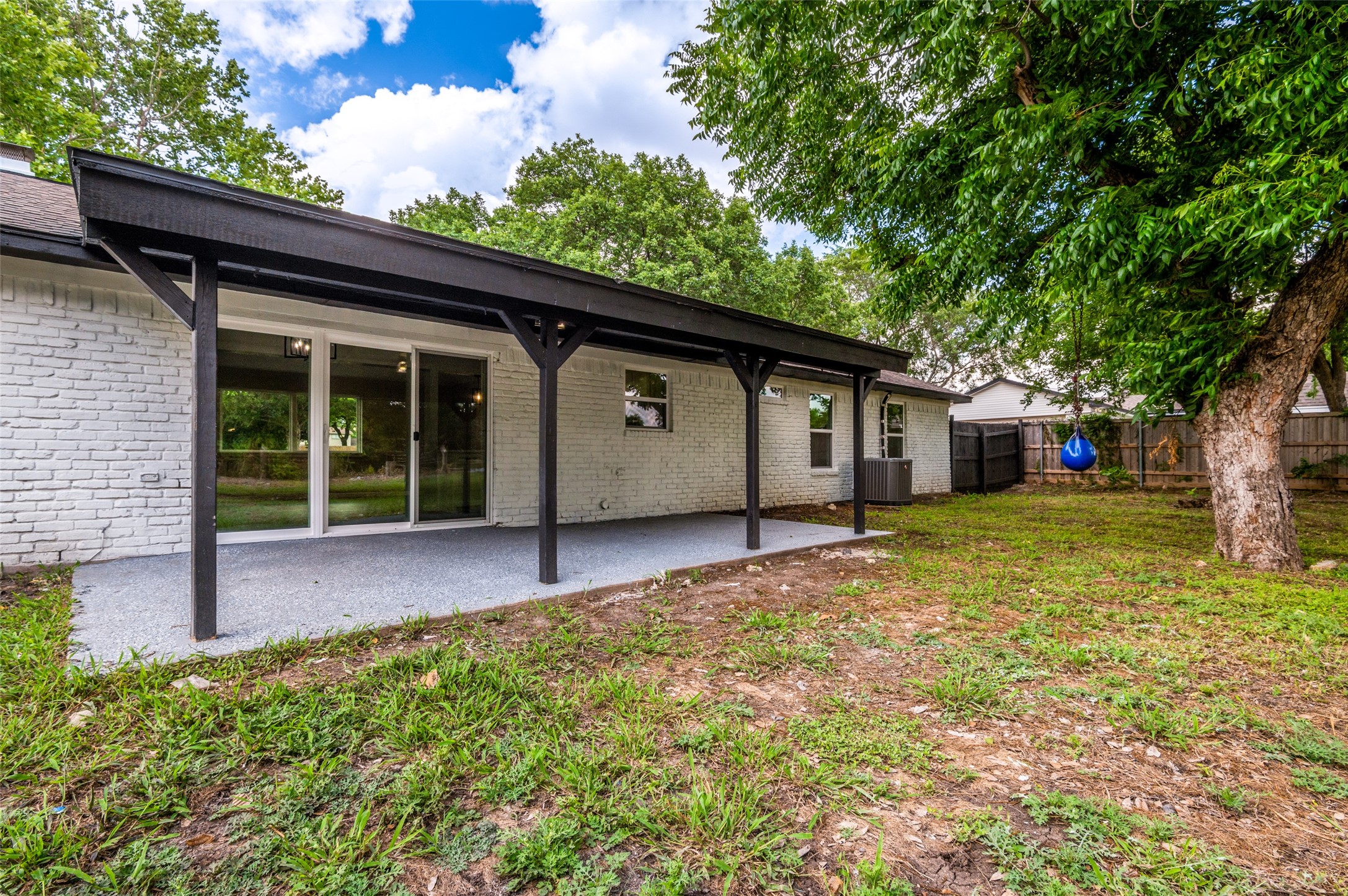 414 Pearly Top Drive