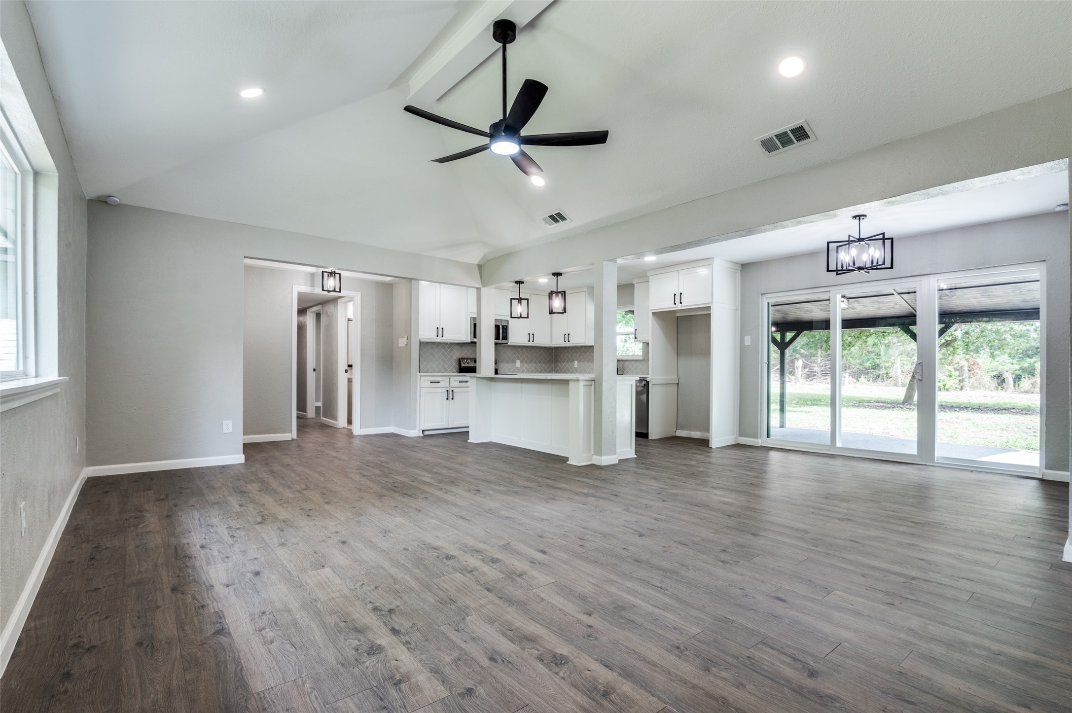 414 Pearly Top Drive