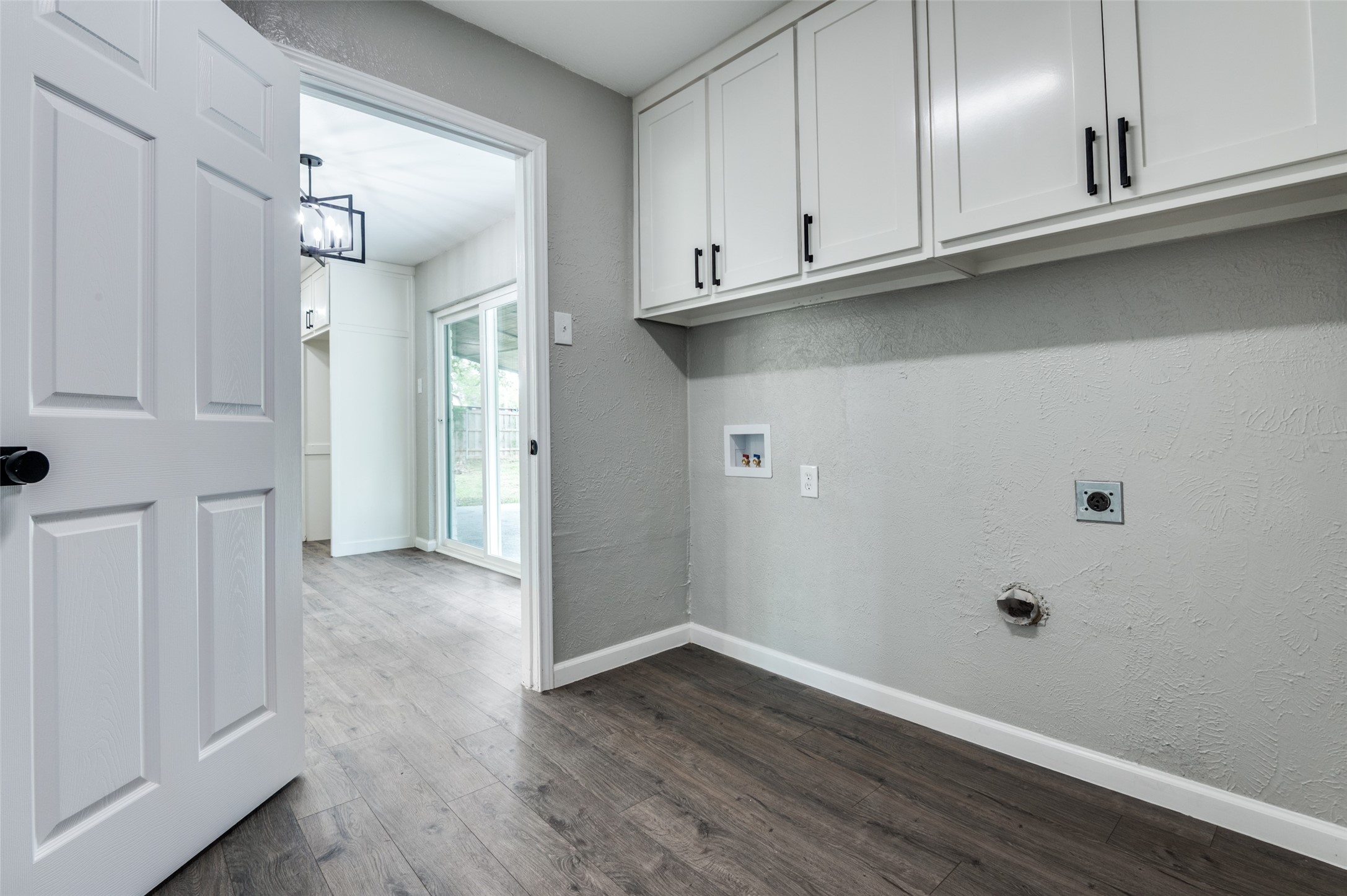 414 Pearly Top Drive