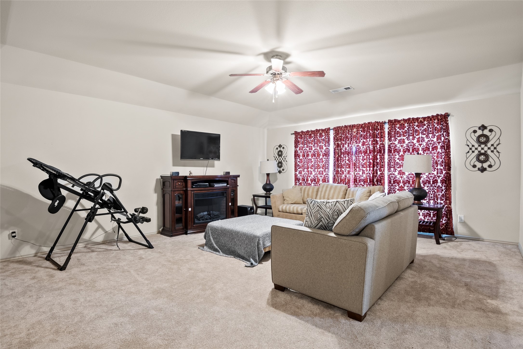 1709 White Cap Court