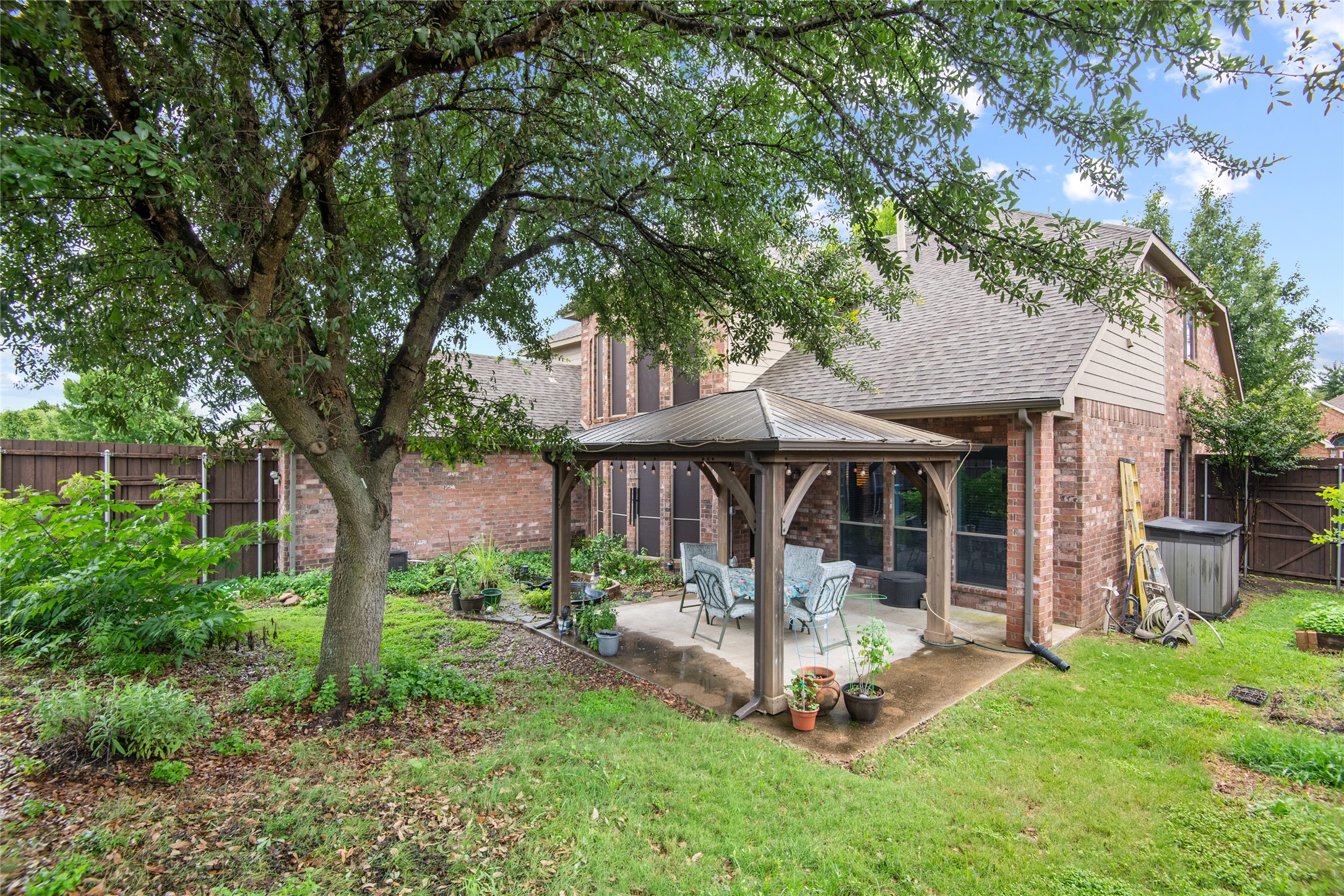 1709 White Cap Court