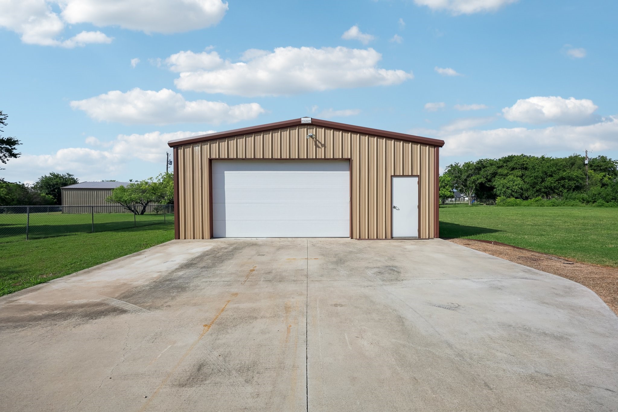 8137 Dollar Lane