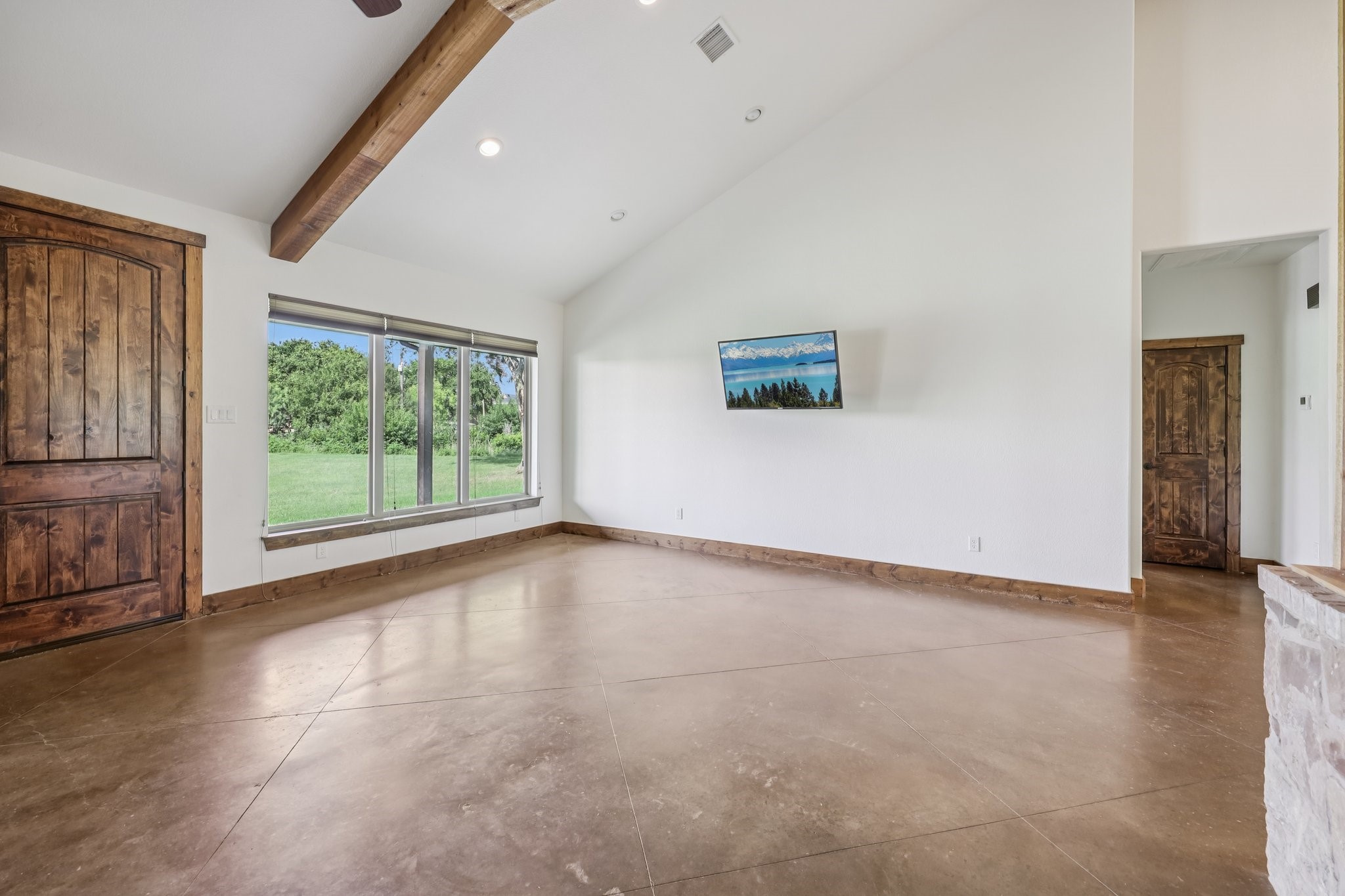 8137 Dollar Lane