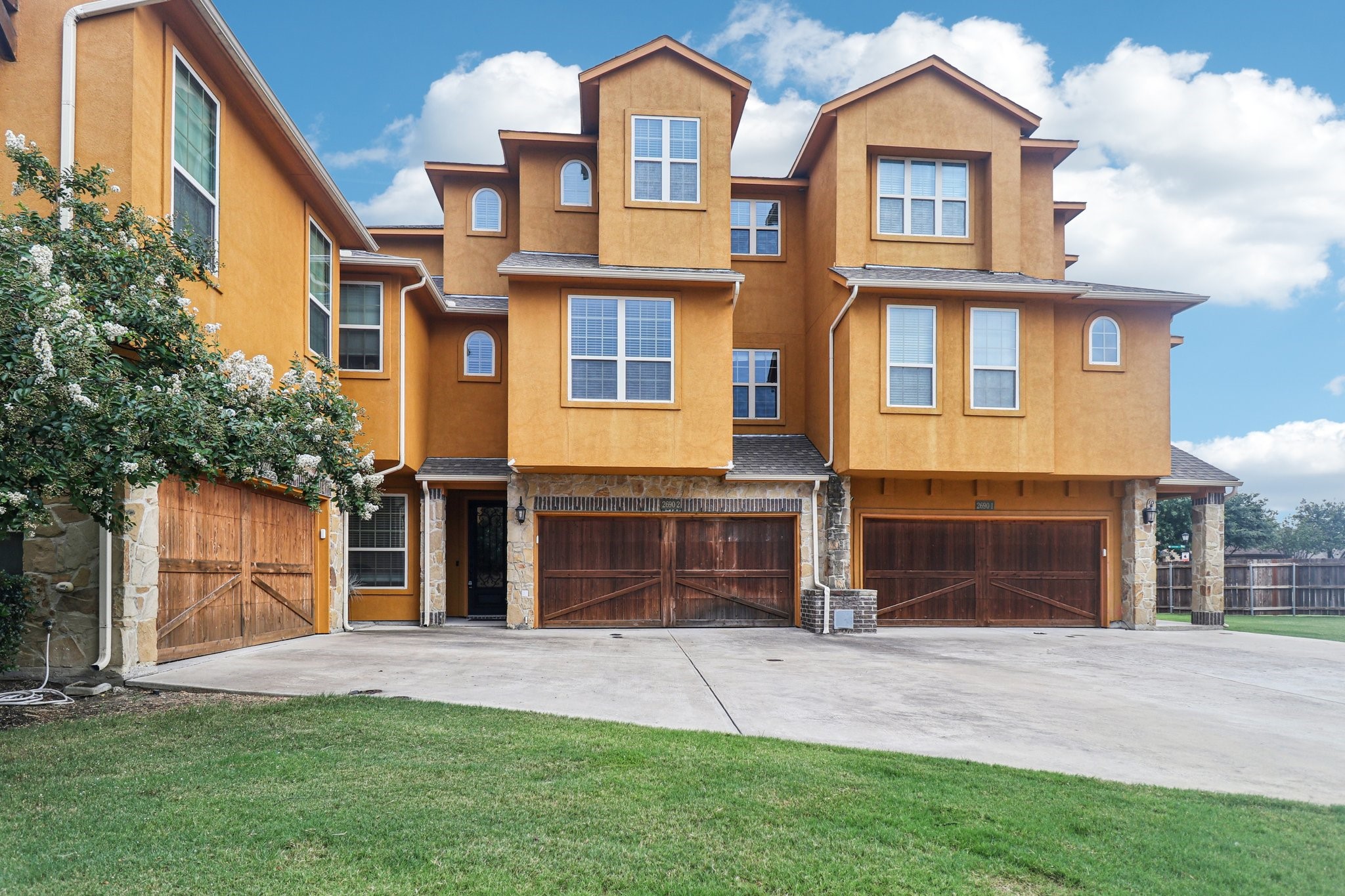 2690 Venice Drive 2
