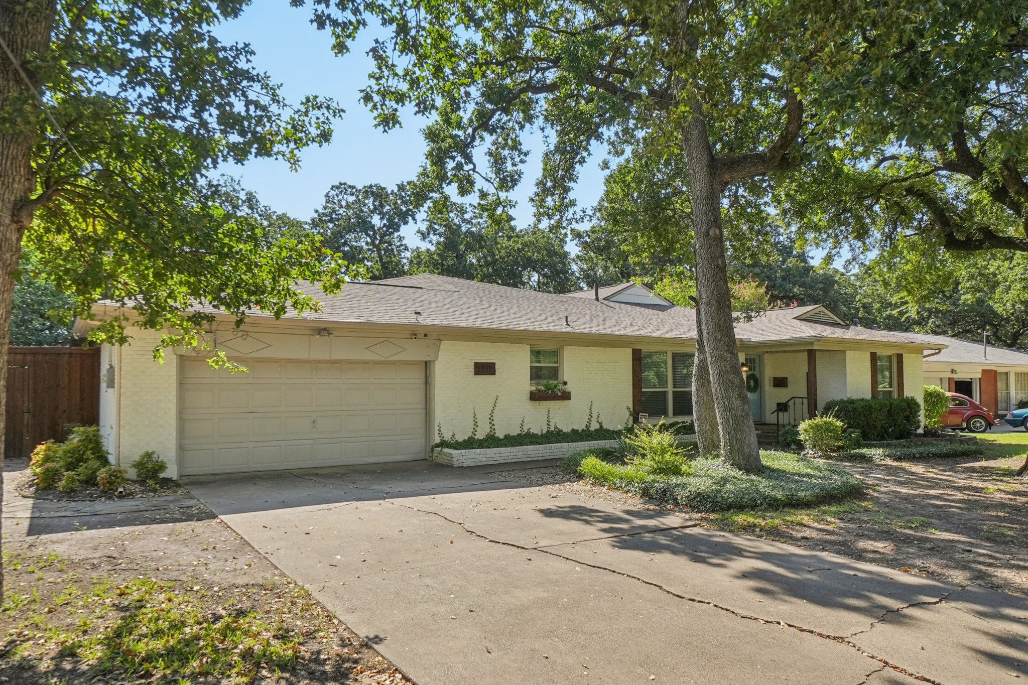 1918 Cooper Drive