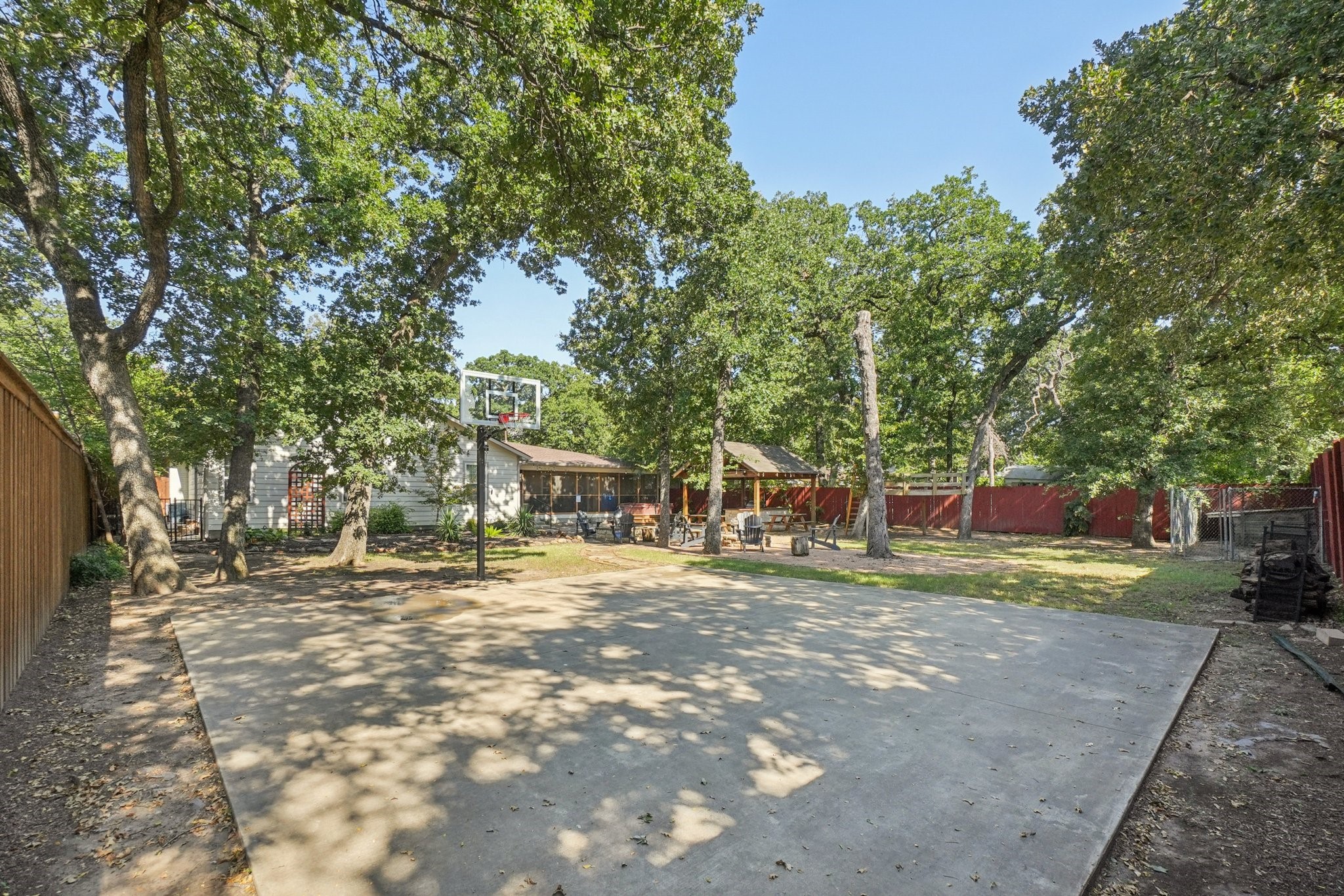 1918 Cooper Drive