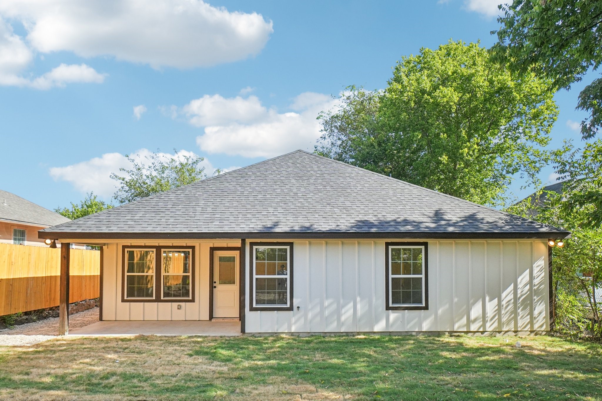 1310 E Myrtle Street