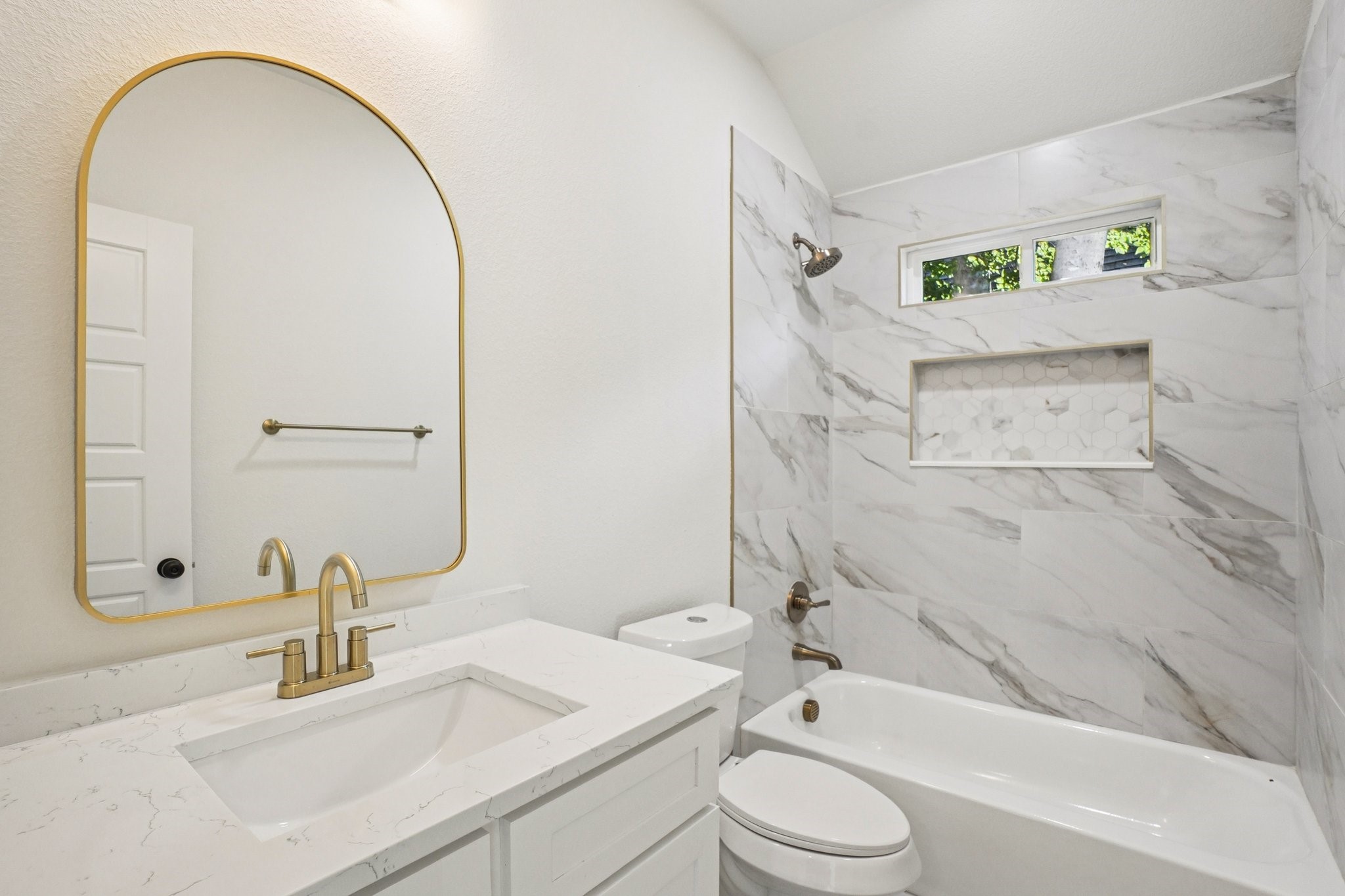 1310 E Myrtle Street