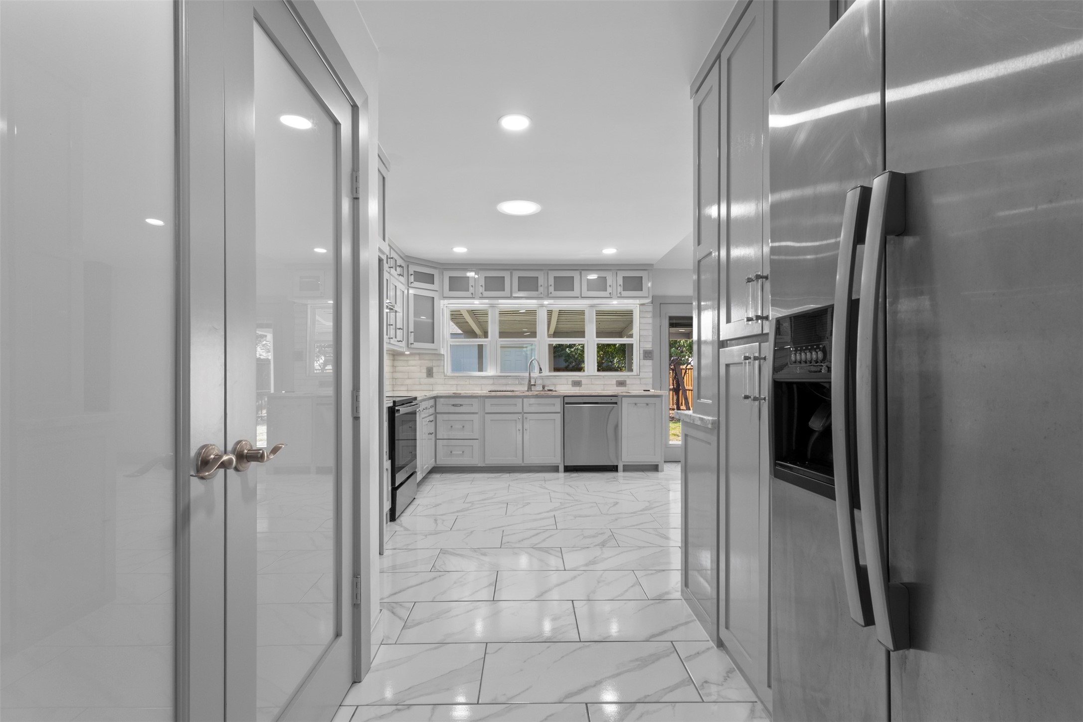 1528 Carnation Drive