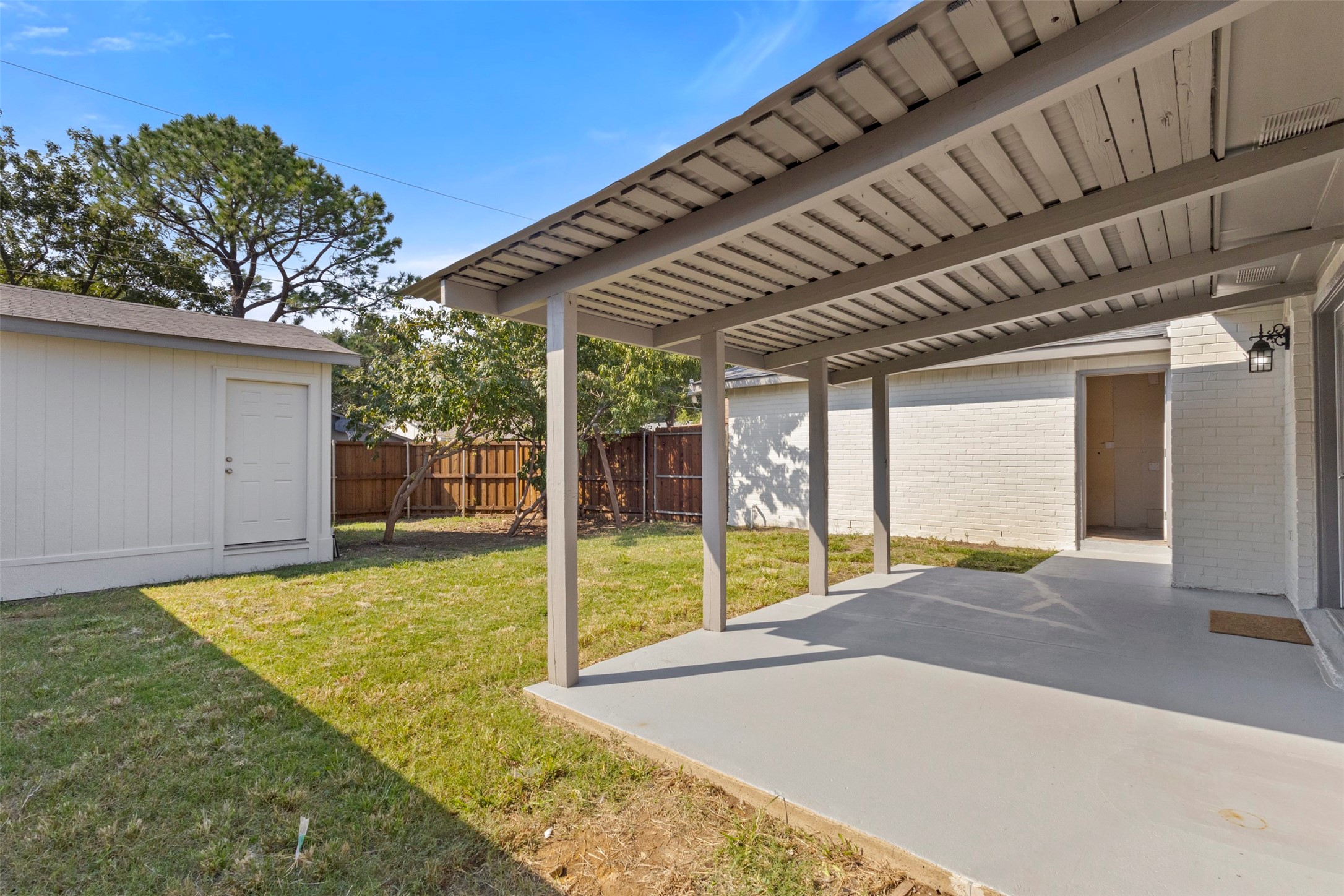 1528 Carnation Drive