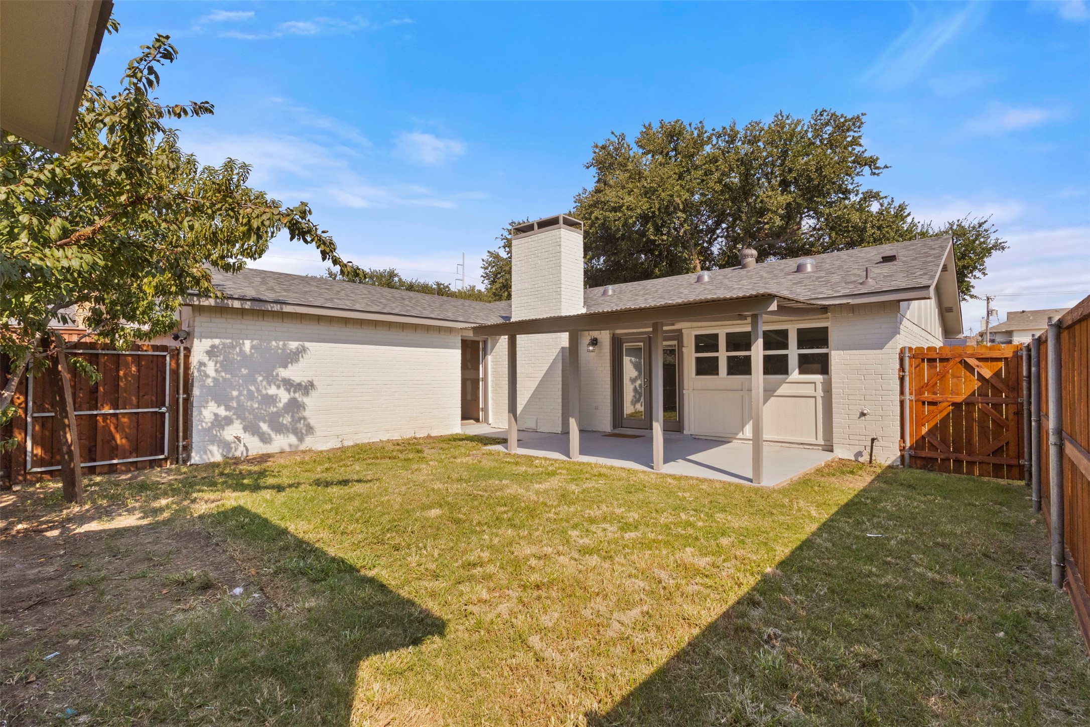 1528 Carnation Drive