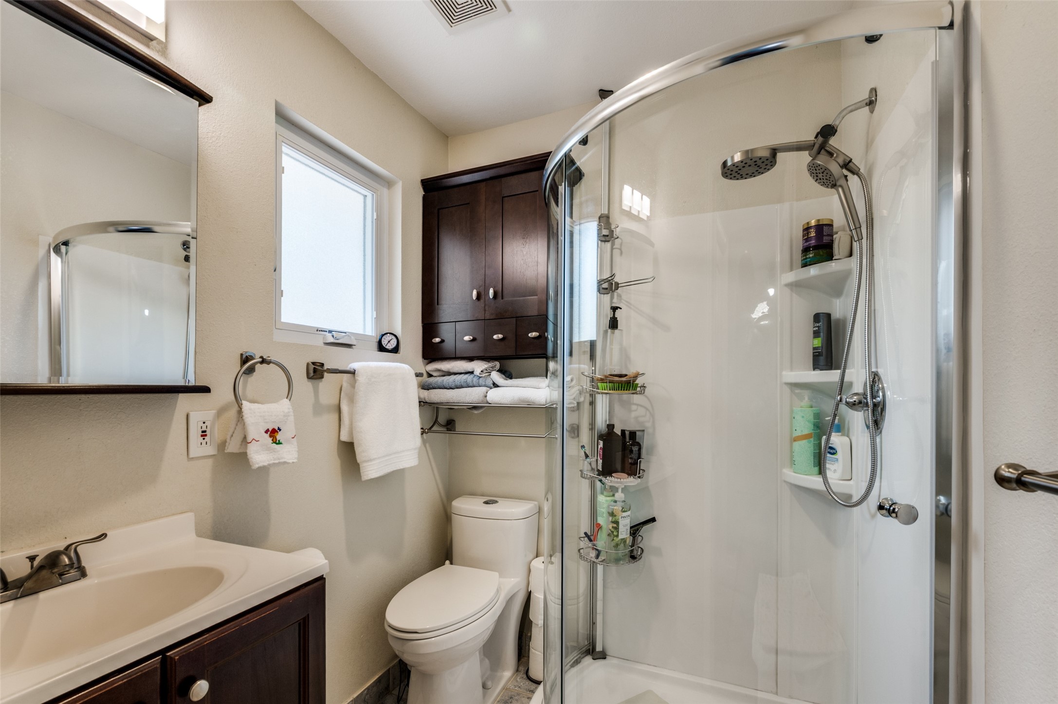 407 E Oakdale Street