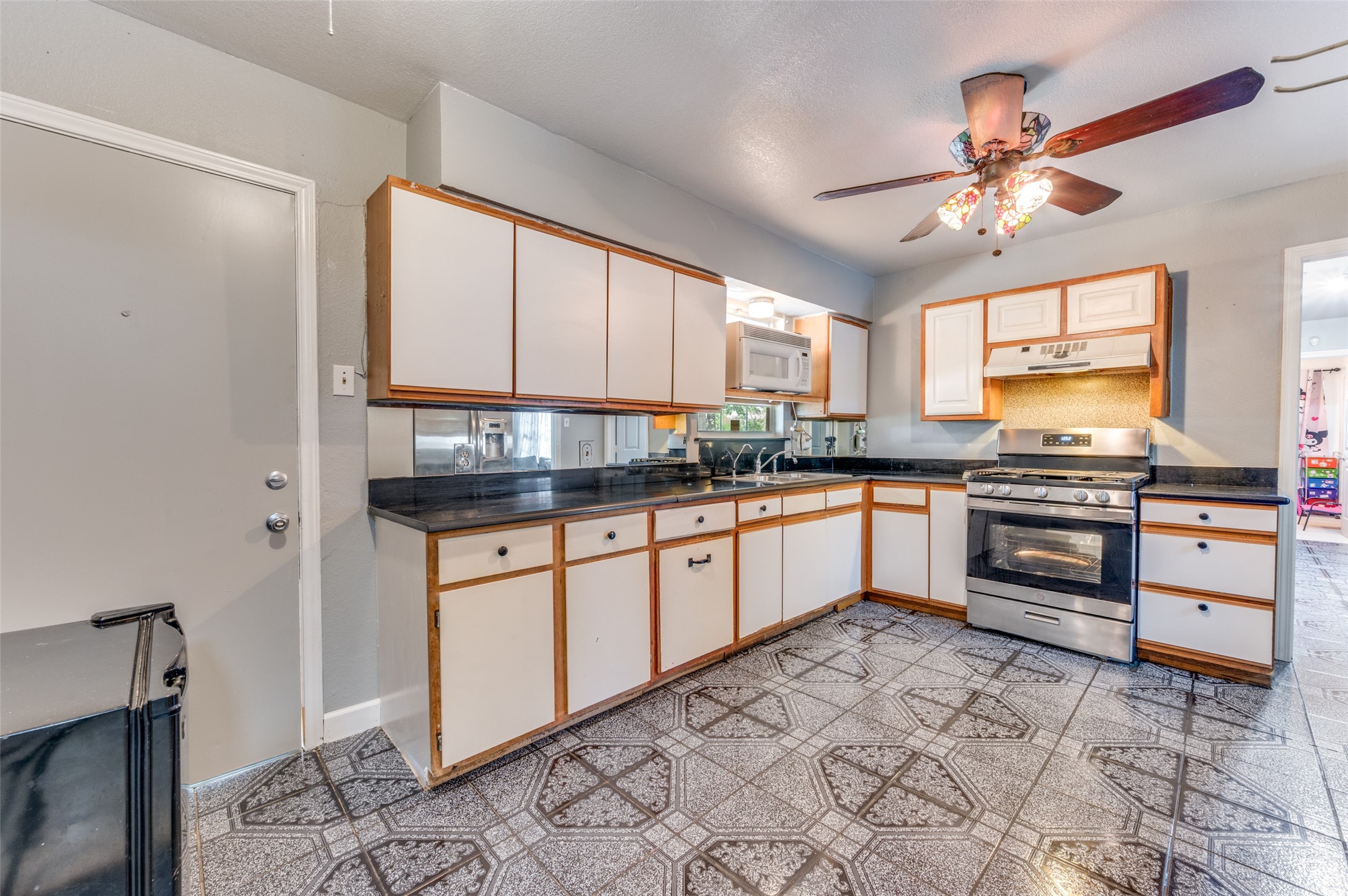 2505 Albemarle Drive