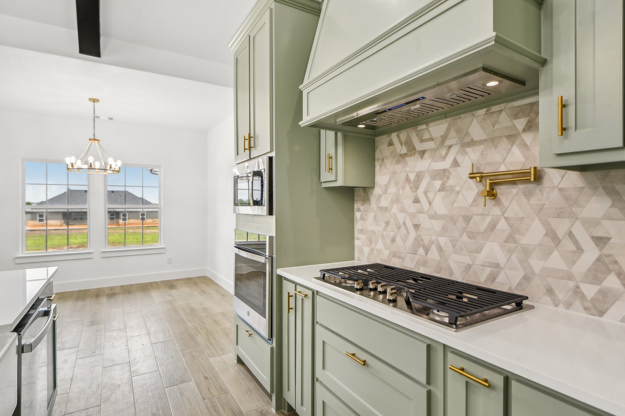 6605 Buffalo Ridge Circle