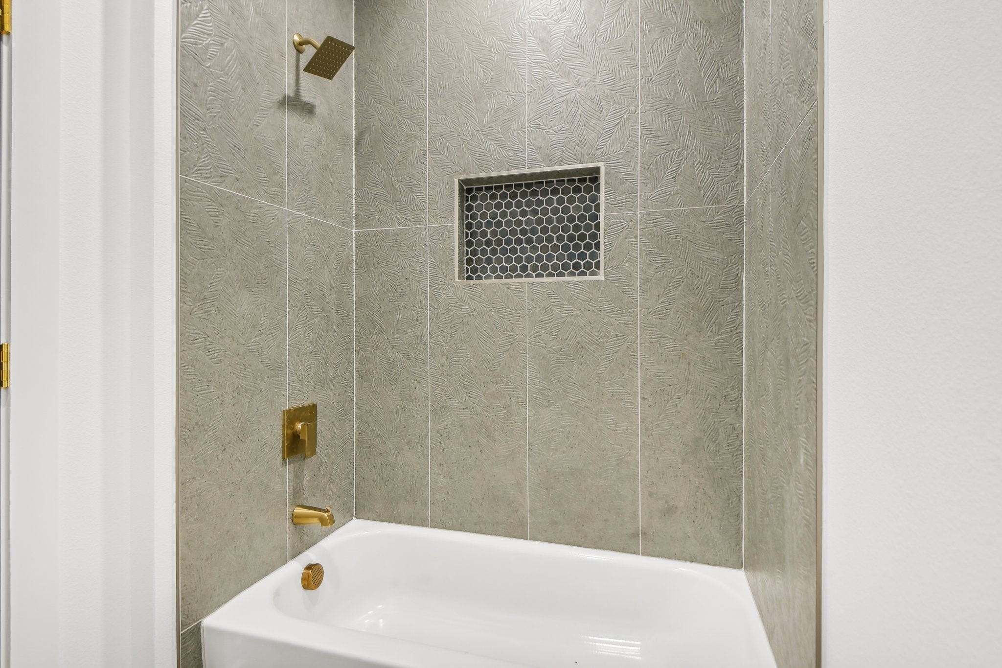 6605 Buffalo Ridge Circle