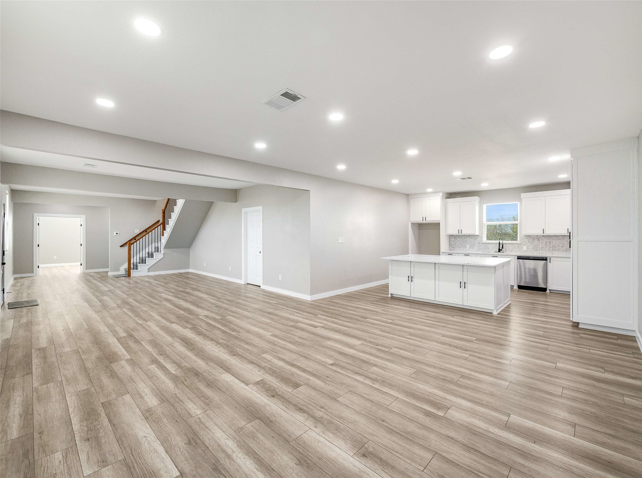 1061 Zmolek Road