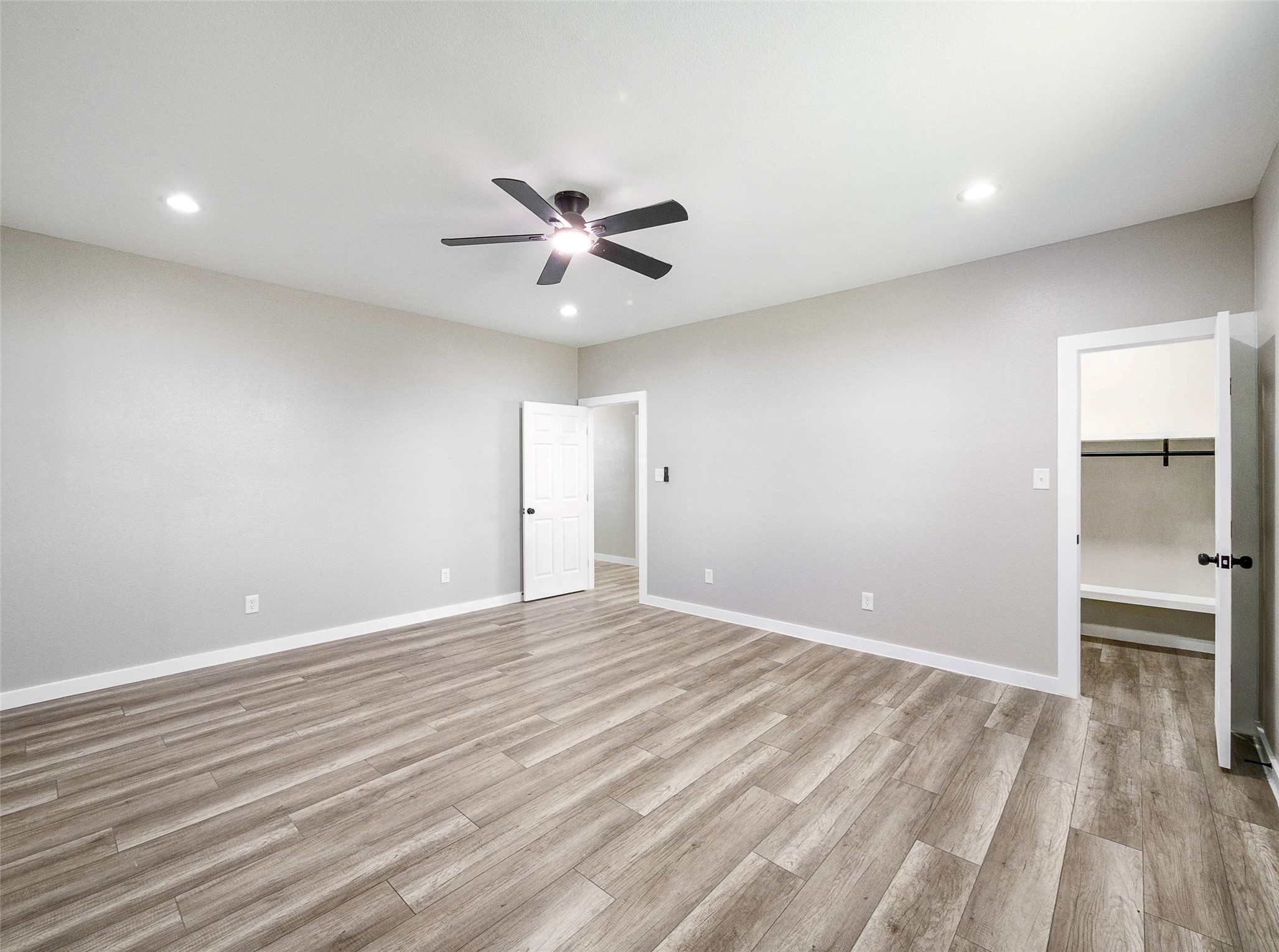 1061 Zmolek Road