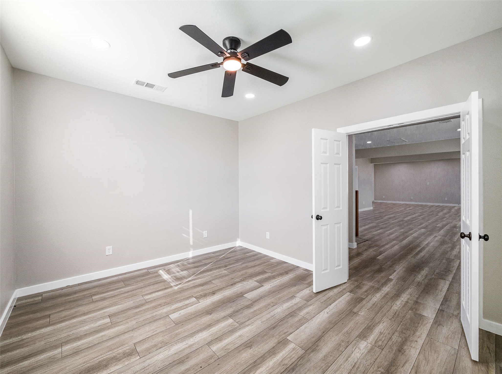 1061 Zmolek Road