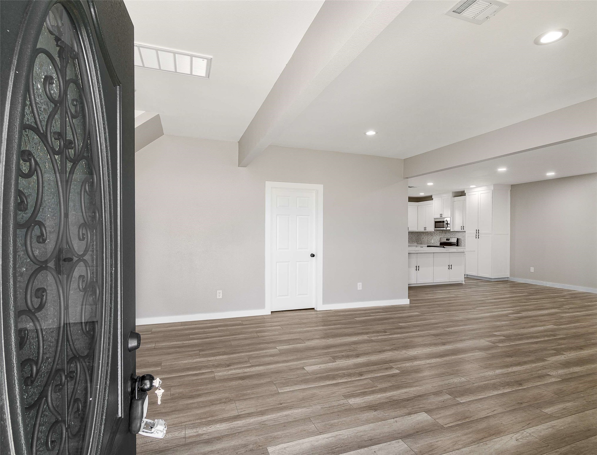 1061 Zmolek Road