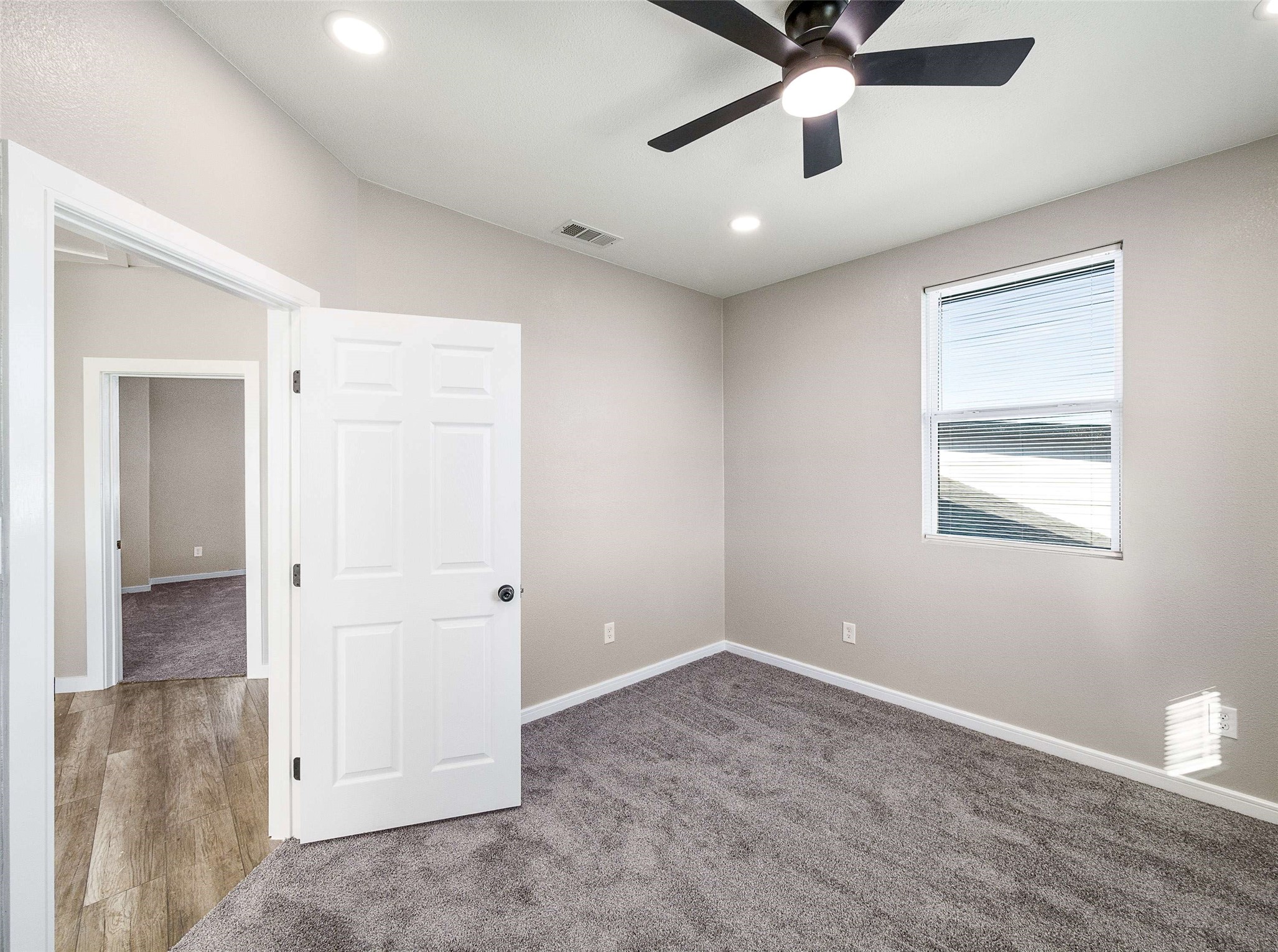 1061 Zmolek Road