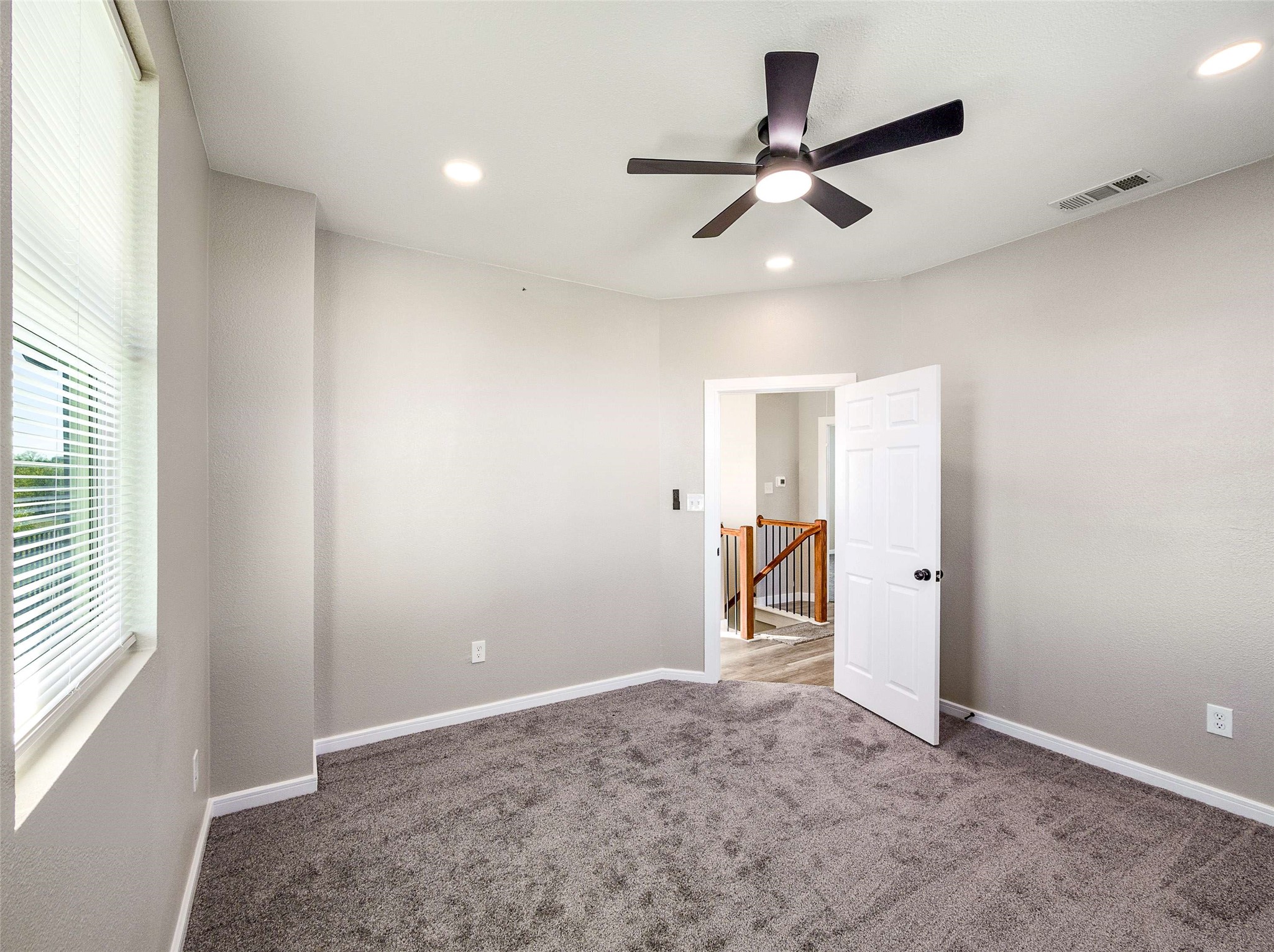 1061 Zmolek Road
