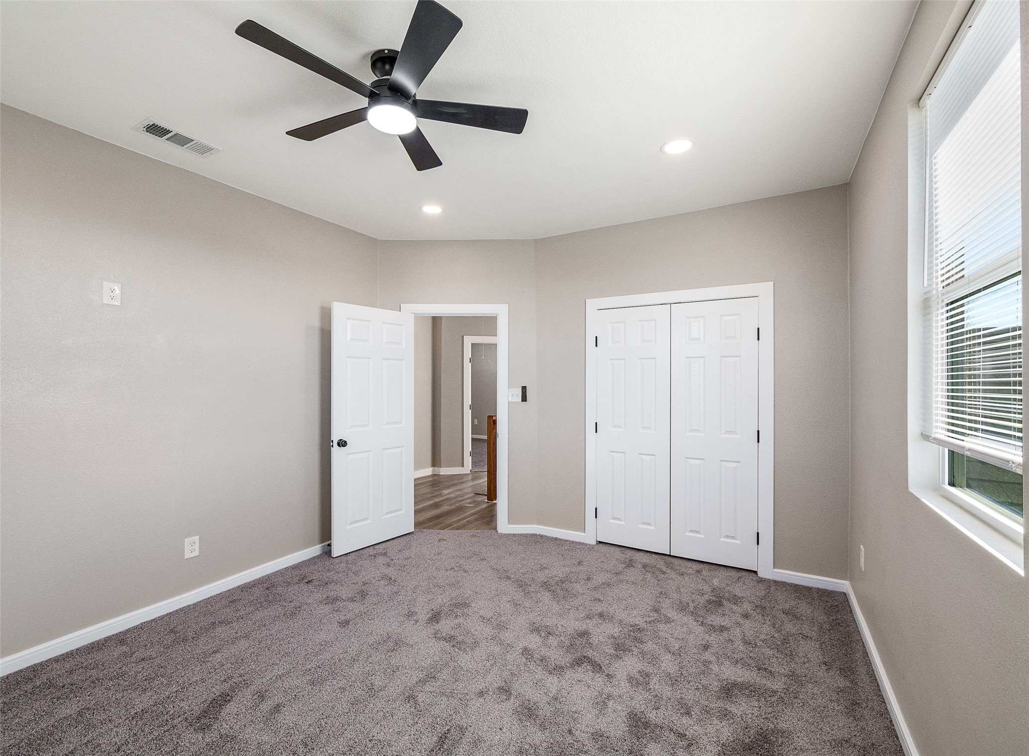 1061 Zmolek Road