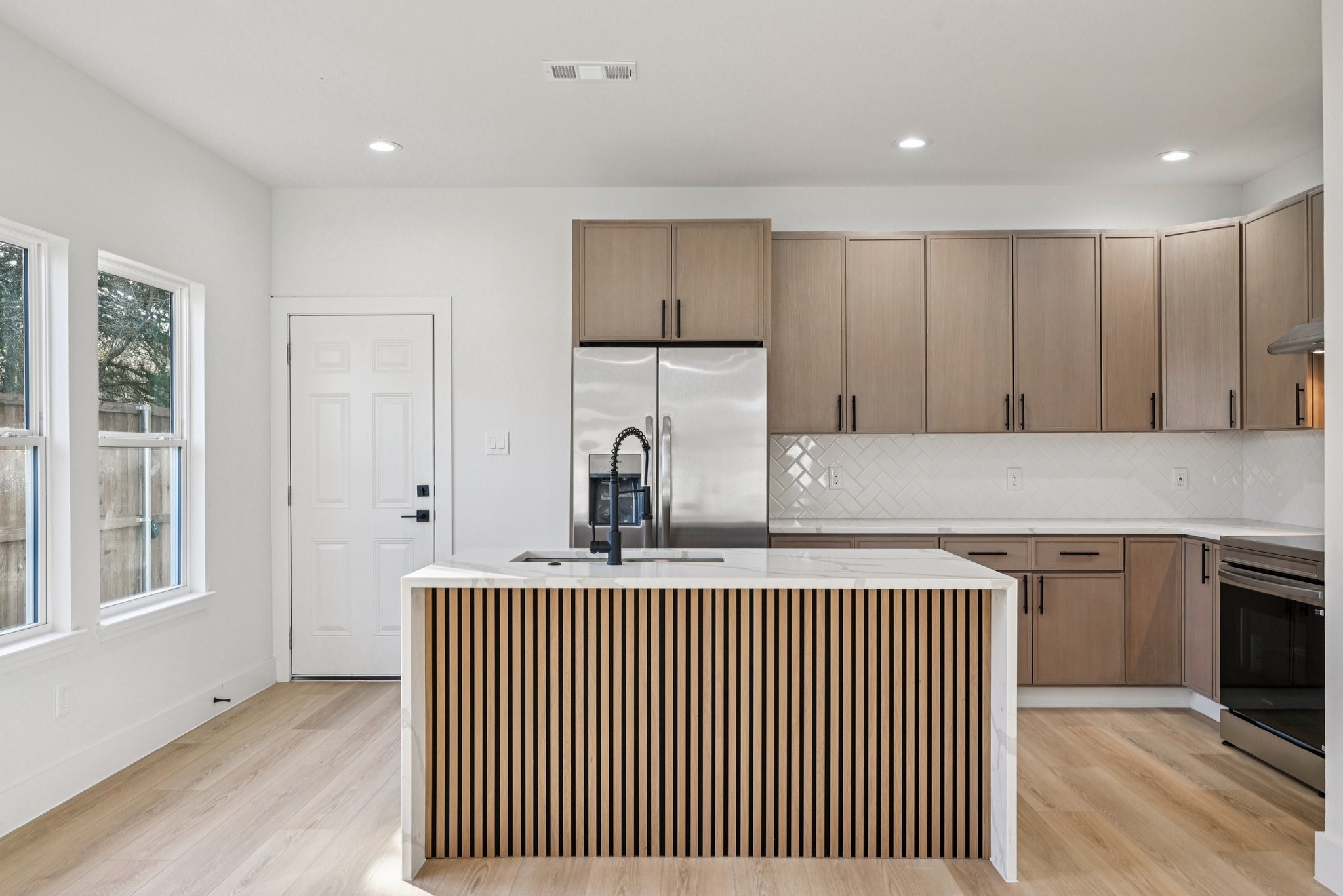 1103 Pemberton Hill Road