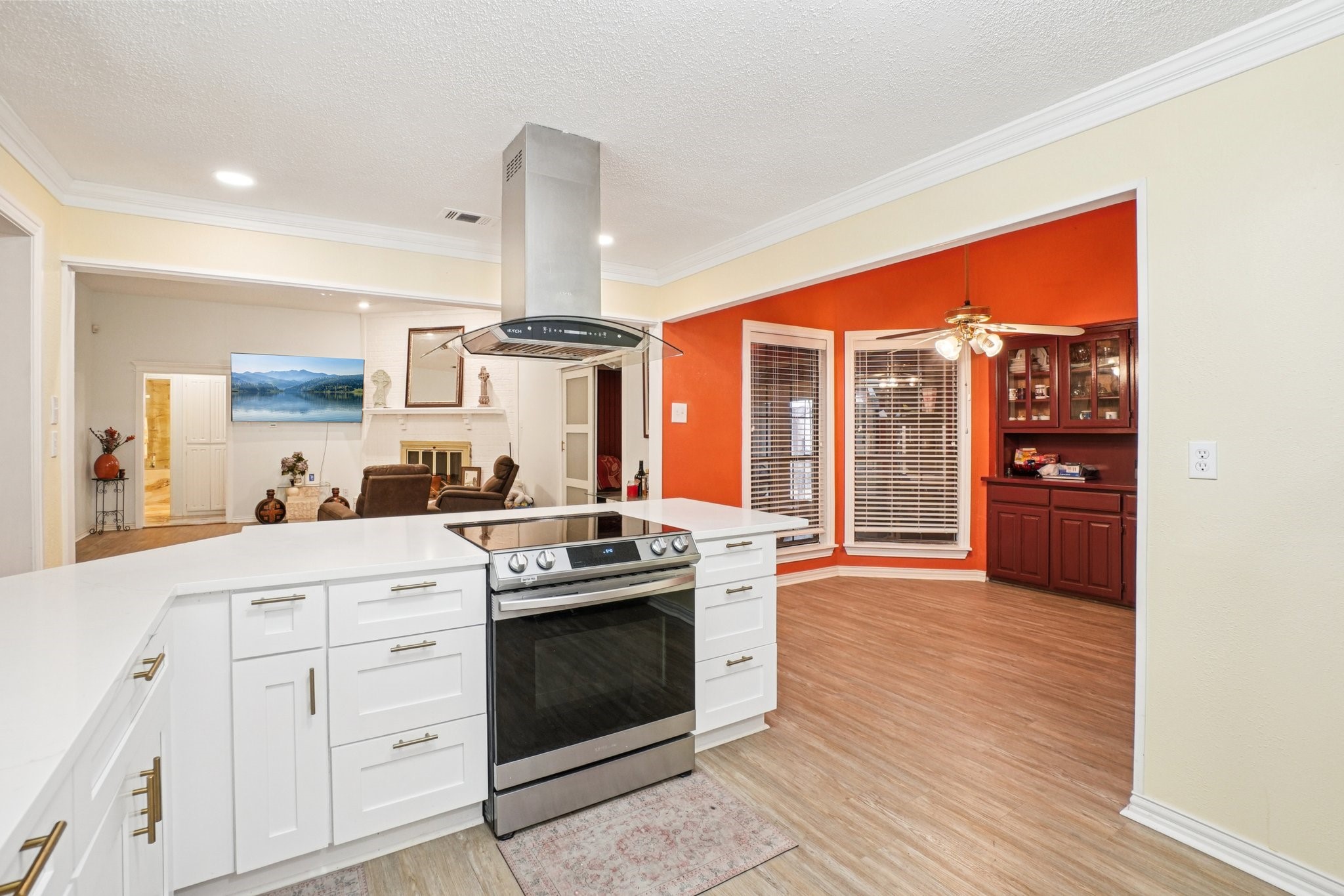 634 Rickey Canyon Avenue