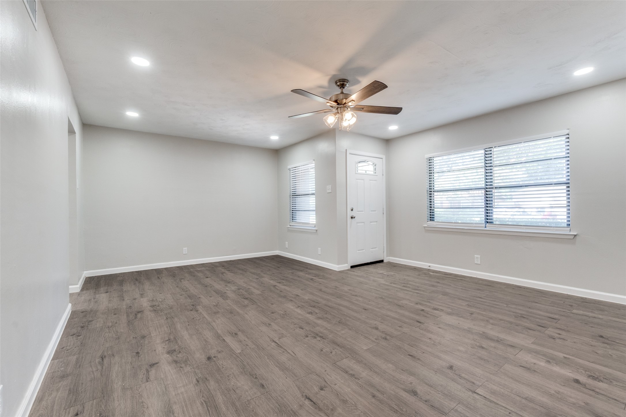 2406 Globe Avenue