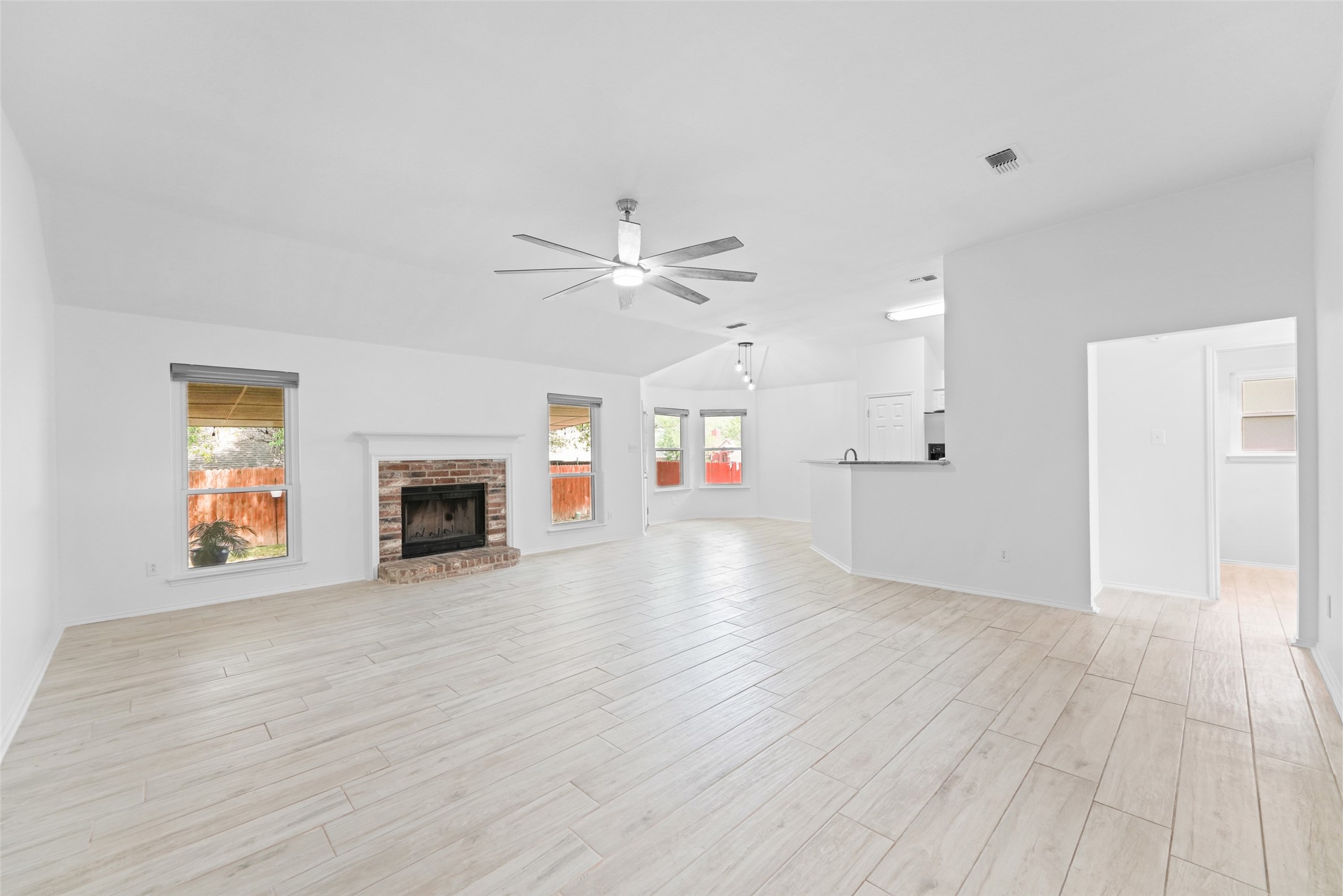 8009 Alamo Court