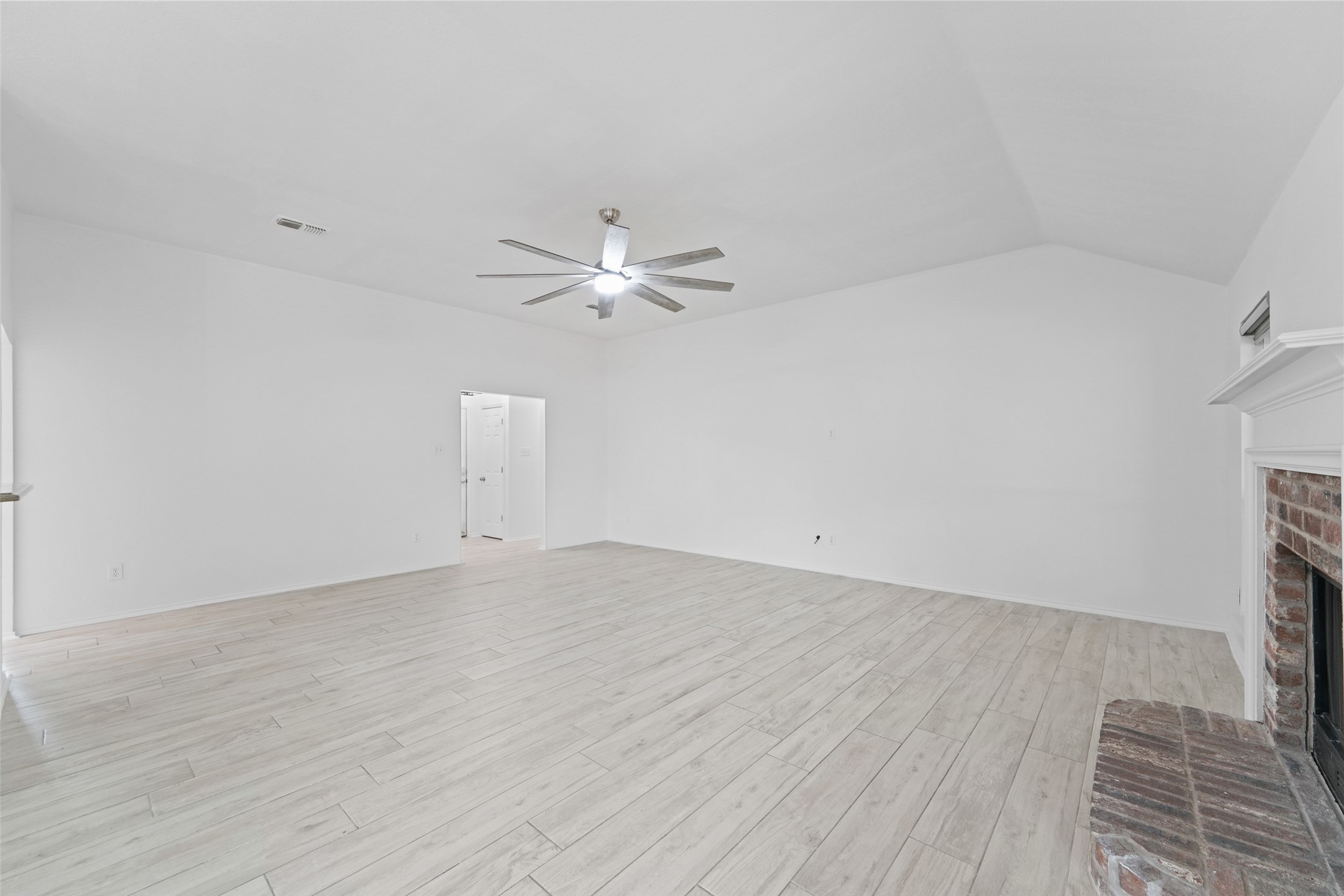 8009 Alamo Court