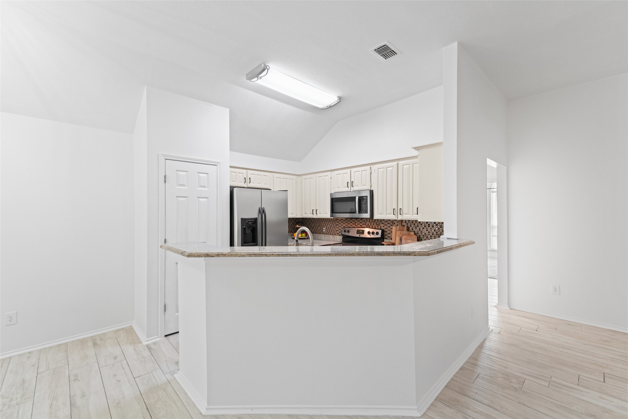8009 Alamo Court