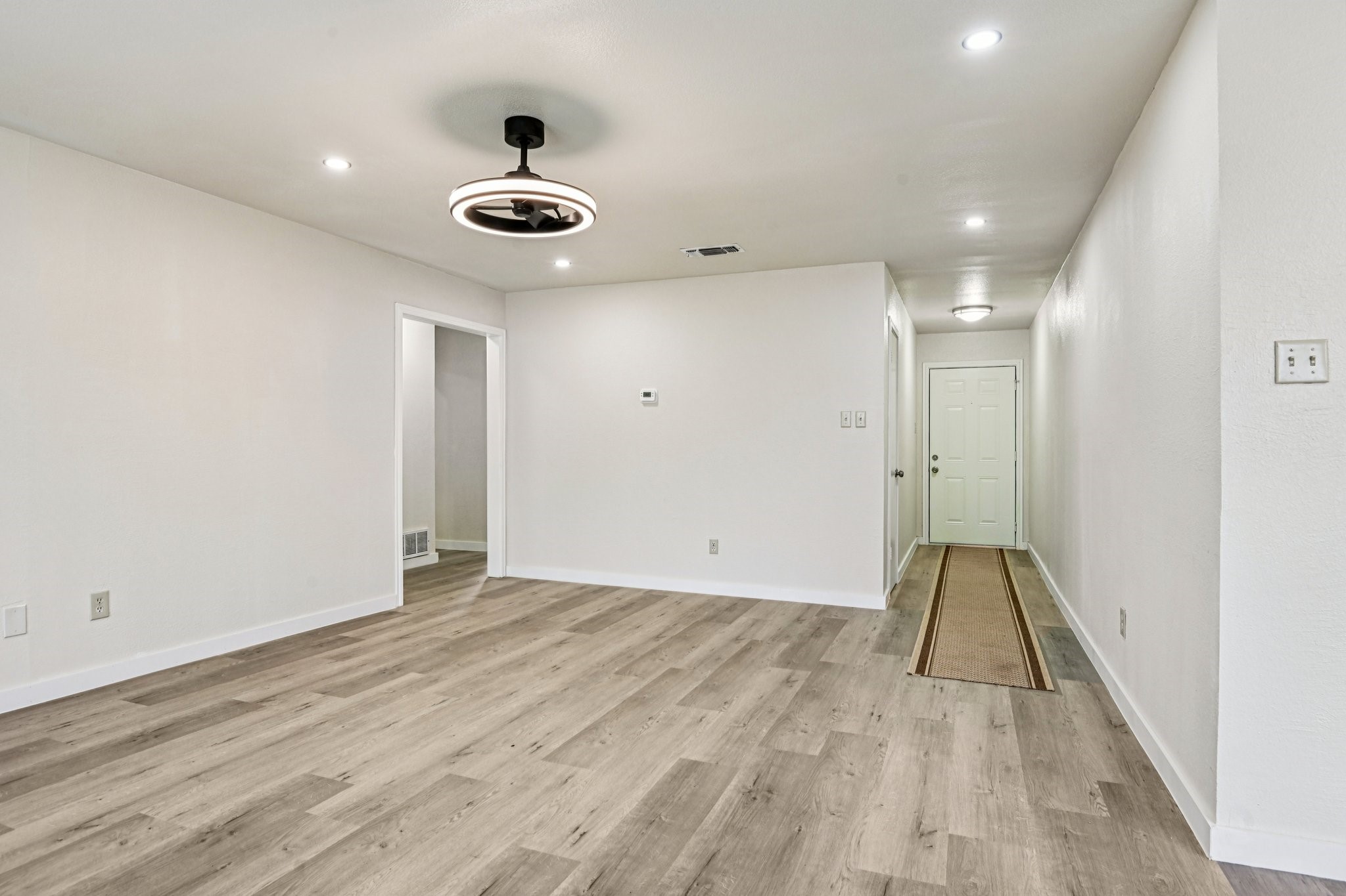 832 Cross Timbers Drive