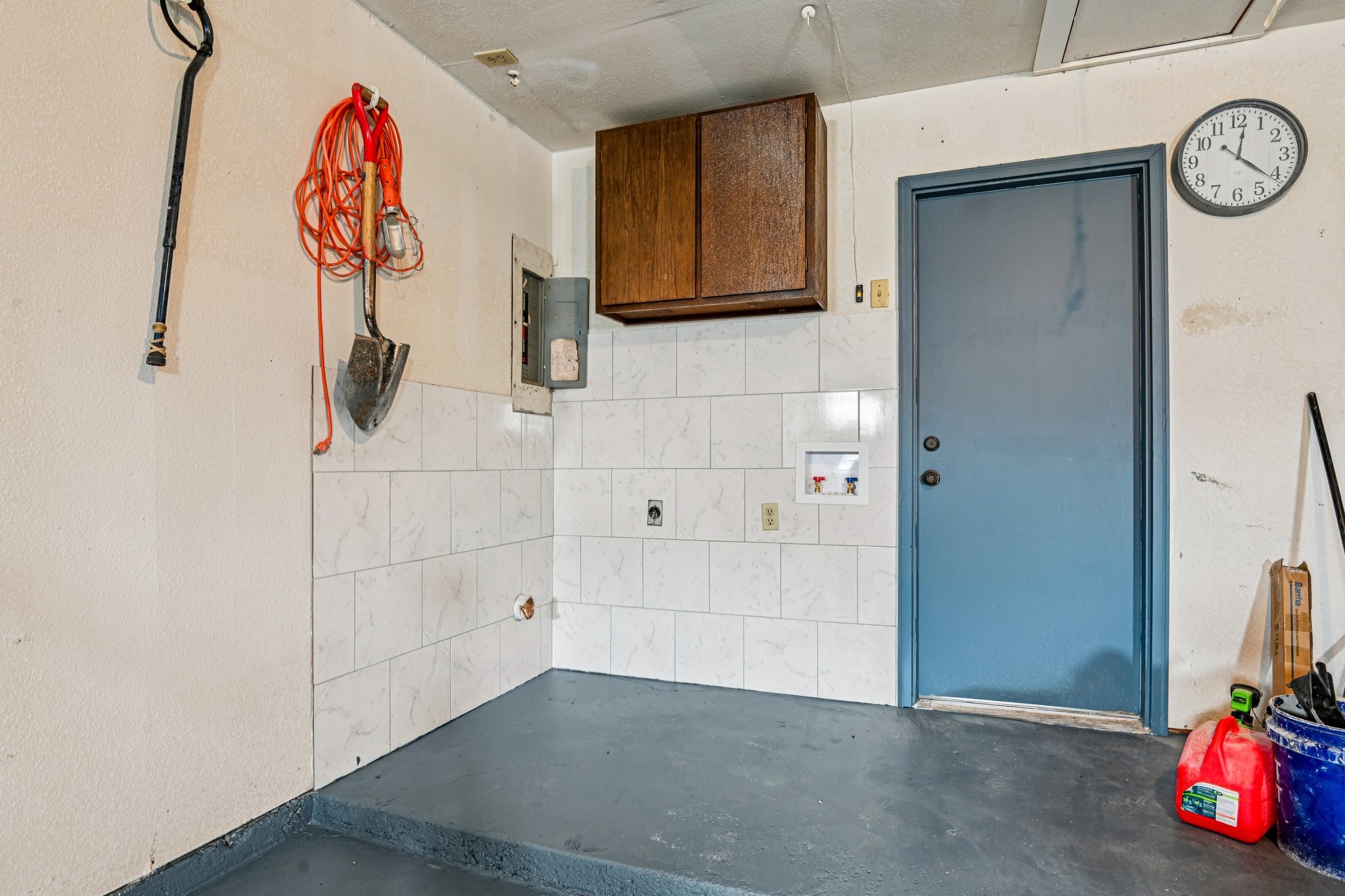 832 Cross Timbers Drive